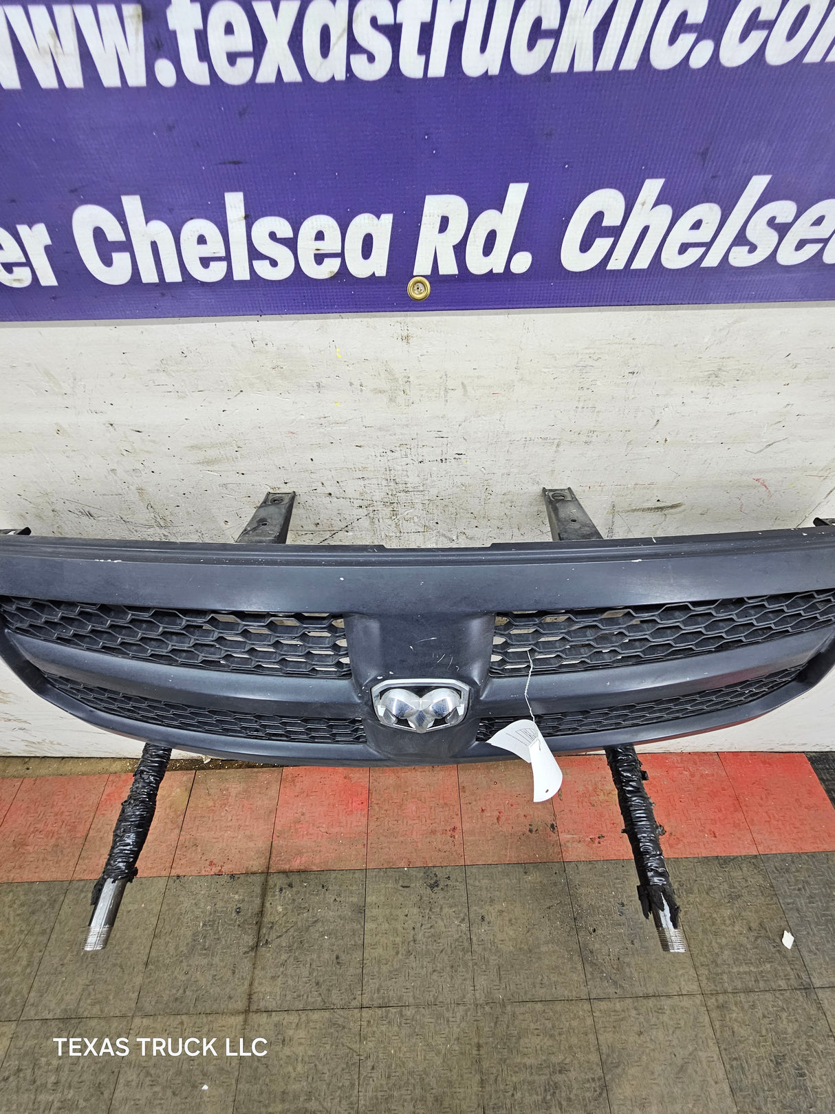 2013-2018 Dodge Ram 1500 Chrome Grill Surround