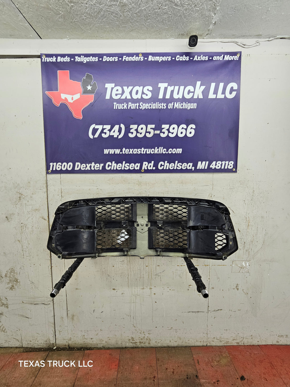 2013-2018 Dodge Ram 1500 Chrome Grill Surround