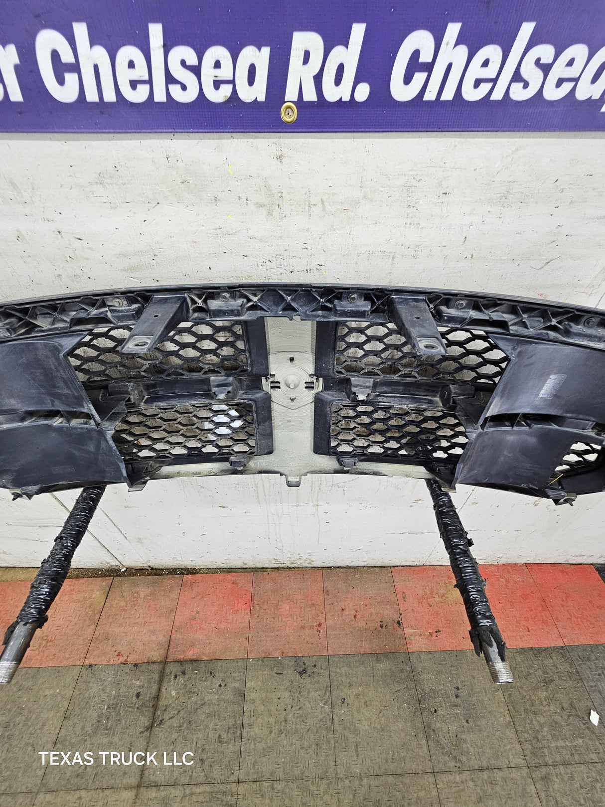 2013-2018 Dodge Ram 1500 Chrome Grill Surround