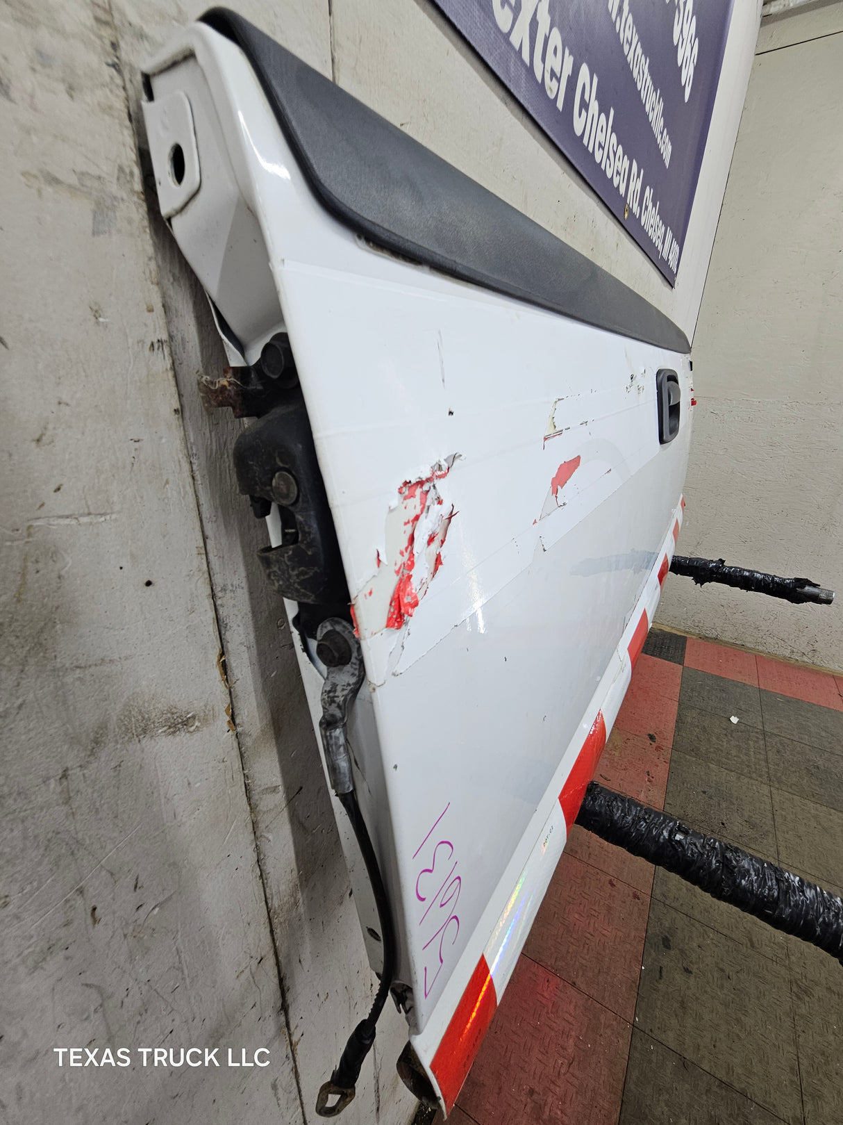 1999-2007 Chevrolet Silverado / GMC Sierra 1500 2500 3500 Tailgate - Summit White