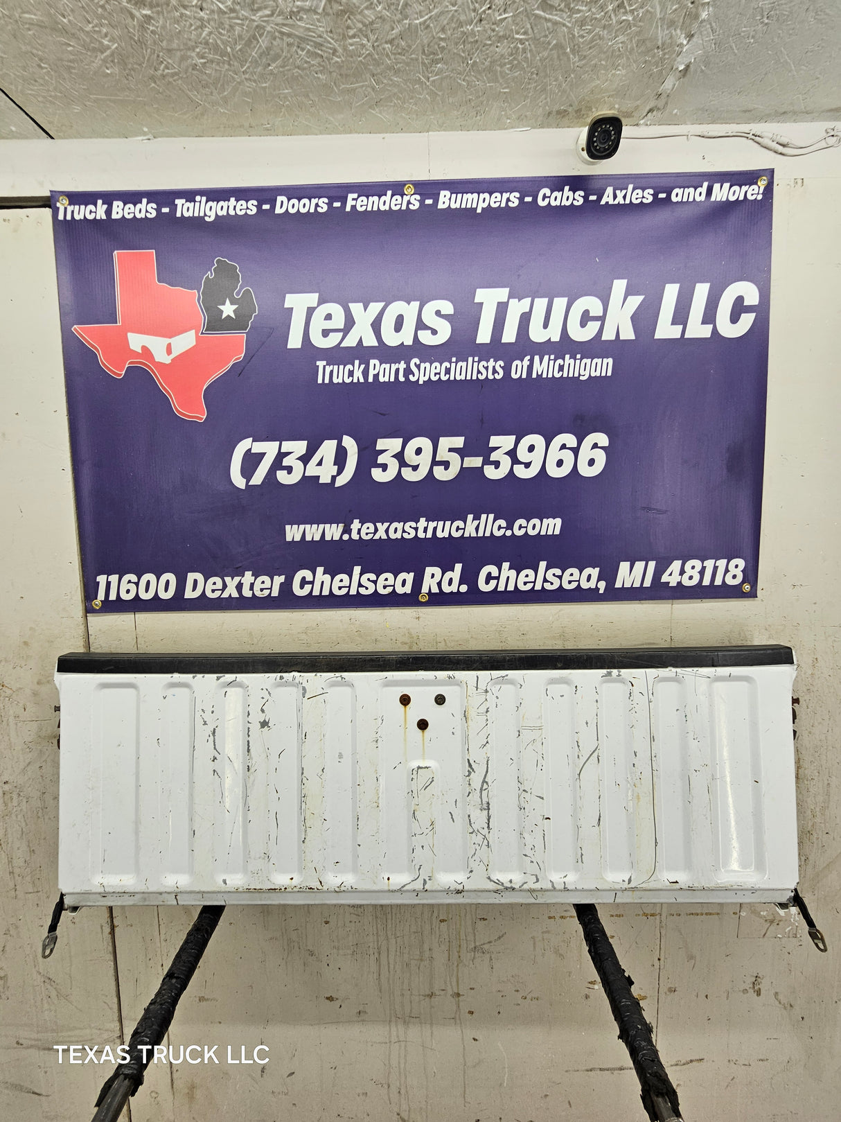 1999-2007 Chevrolet Silverado / GMC Sierra 1500 2500 3500 Tailgate - Summit White