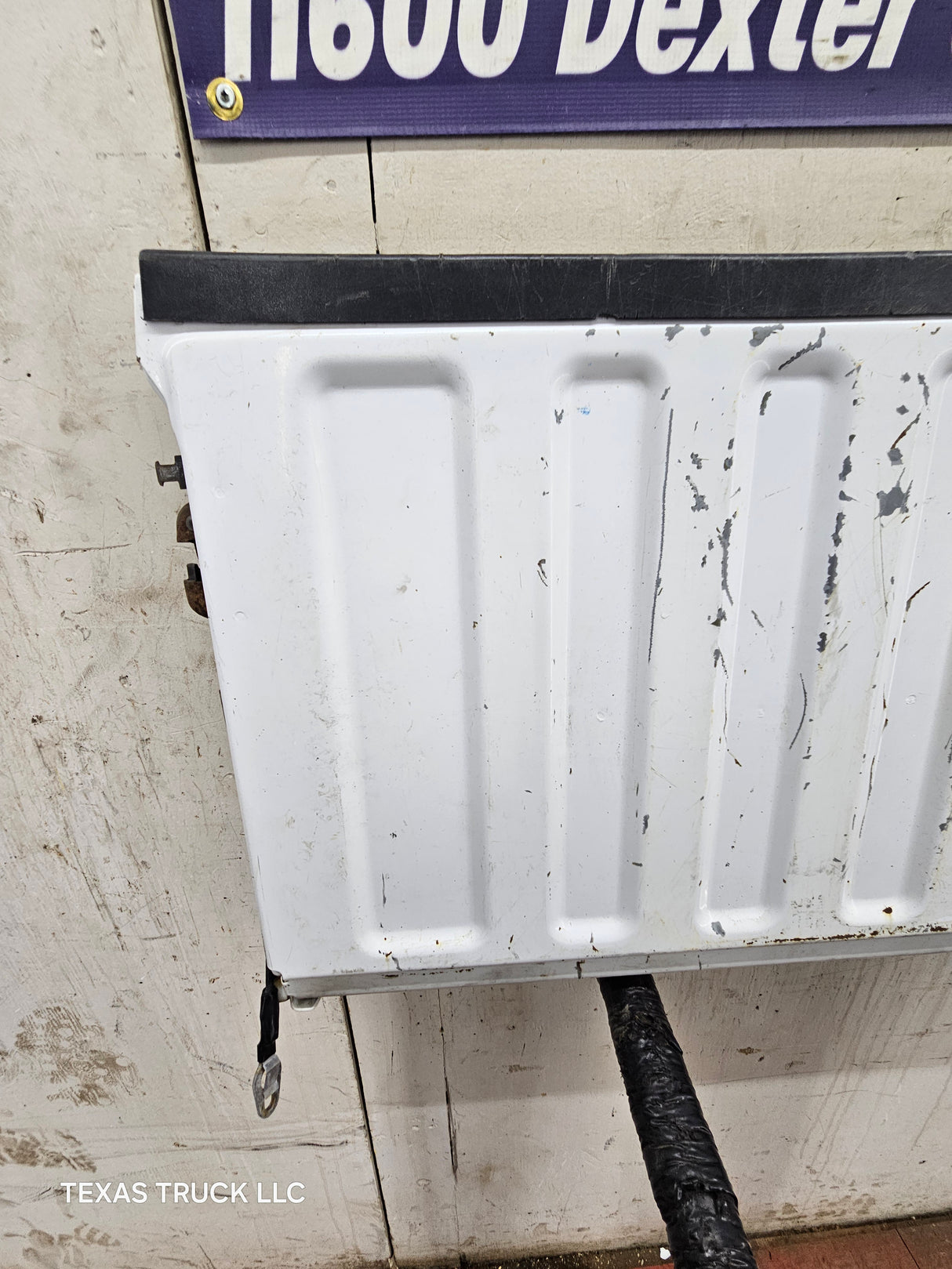 1999-2007 Chevrolet Silverado / GMC Sierra 1500 2500 3500 Tailgate - Summit White