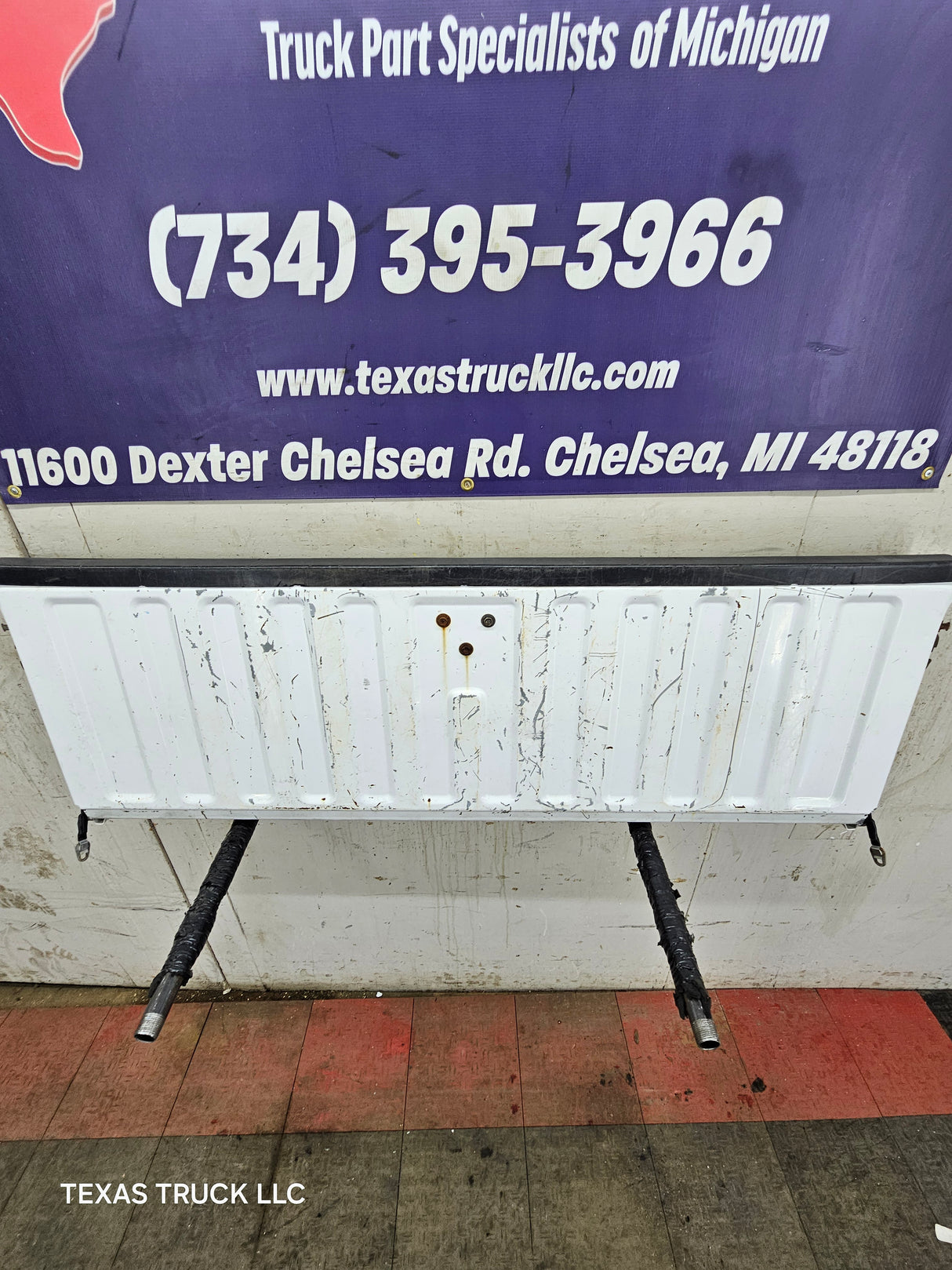 1999-2007 Chevrolet Silverado / GMC Sierra 1500 2500 3500 Tailgate - Summit White