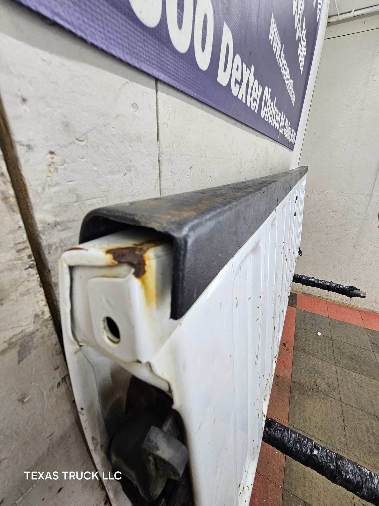 1999-2007 Chevrolet Silverado / GMC Sierra 1500 2500 3500 Tailgate