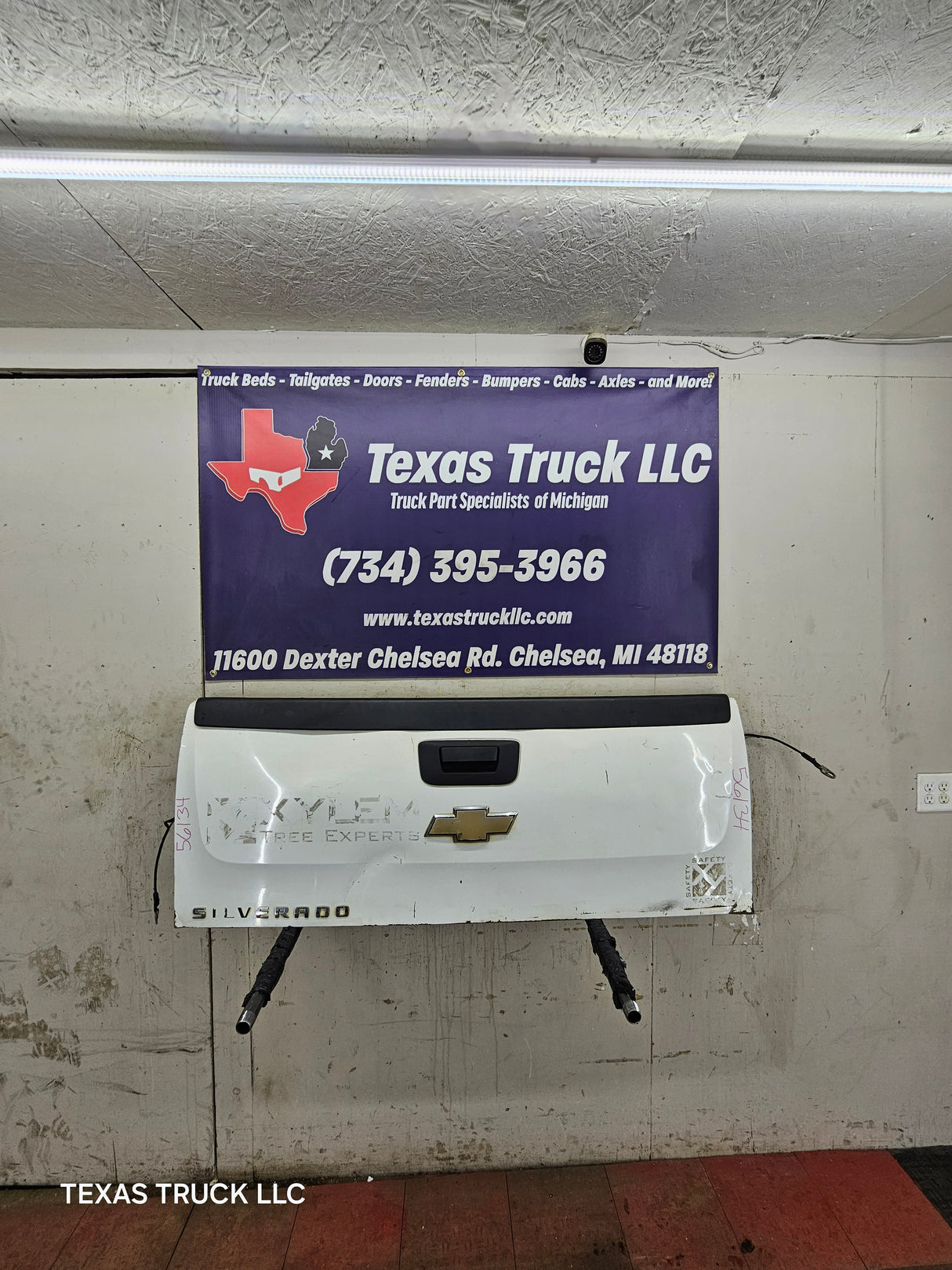 2007-2013 Chevrolet Silverado / GMC Sierra Tailgate 1500 2500 3500 HD