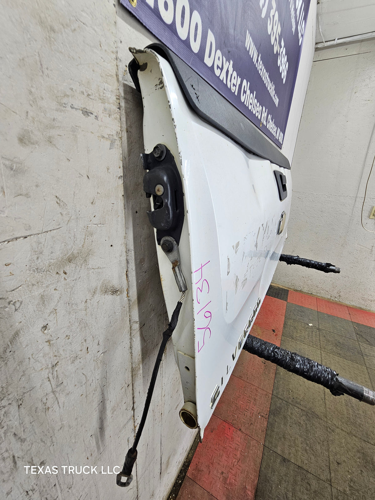 2007-2013 Chevrolet Silverado / GMC Sierra Tailgate 1500 2500 3500 HD