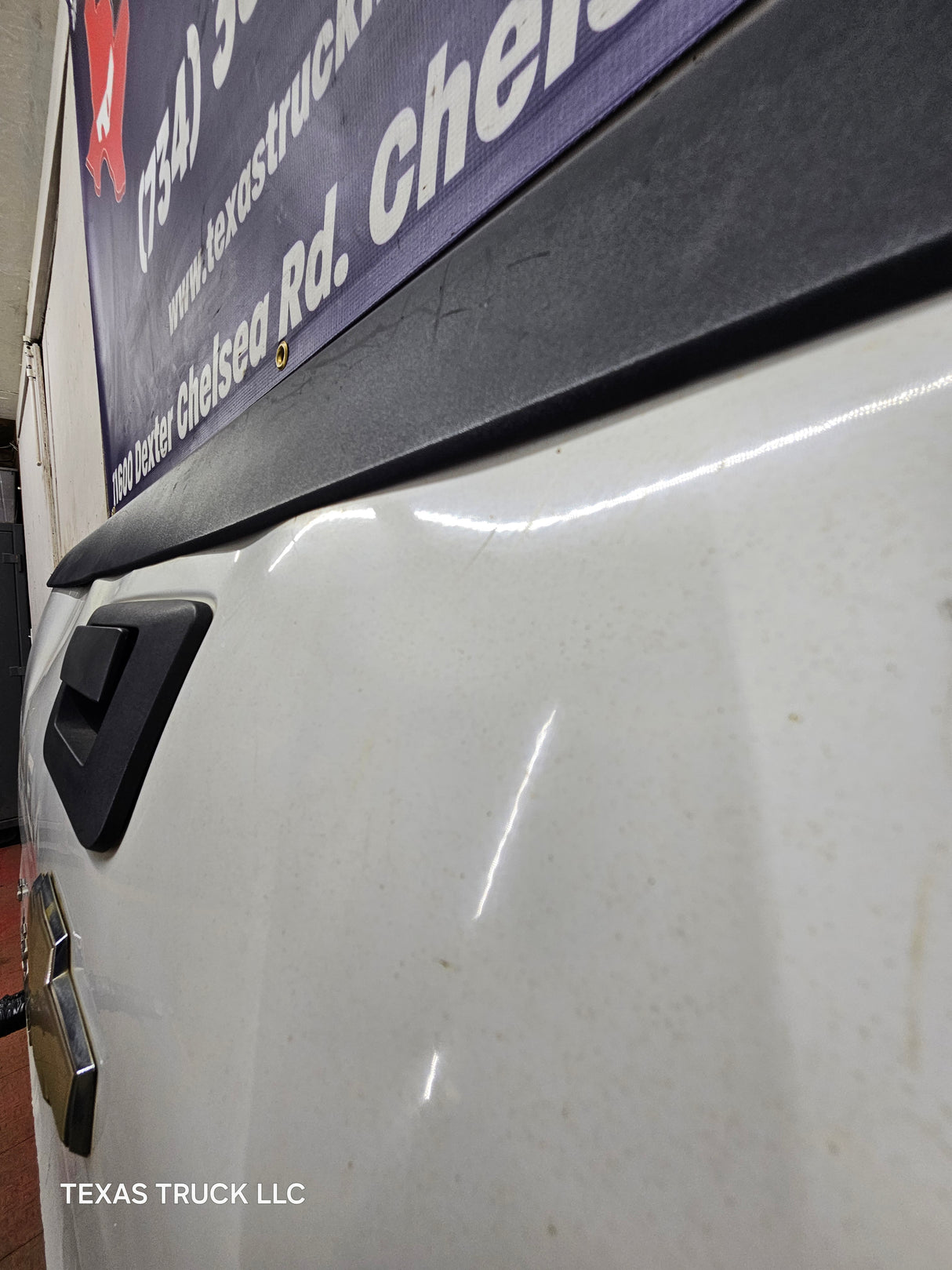 2007-2013 Chevrolet Silverado / GMC Sierra Tailgate 1500 2500 3500 HD