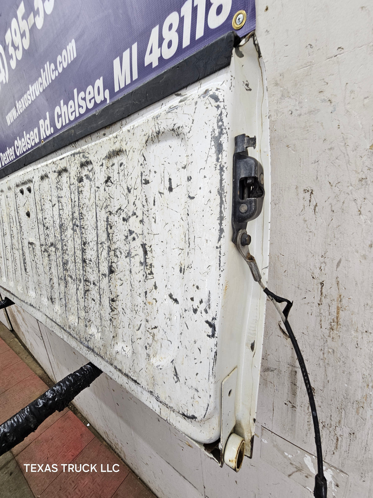 2007-2013 Chevrolet Silverado / GMC Sierra Tailgate 1500 2500 3500 HD