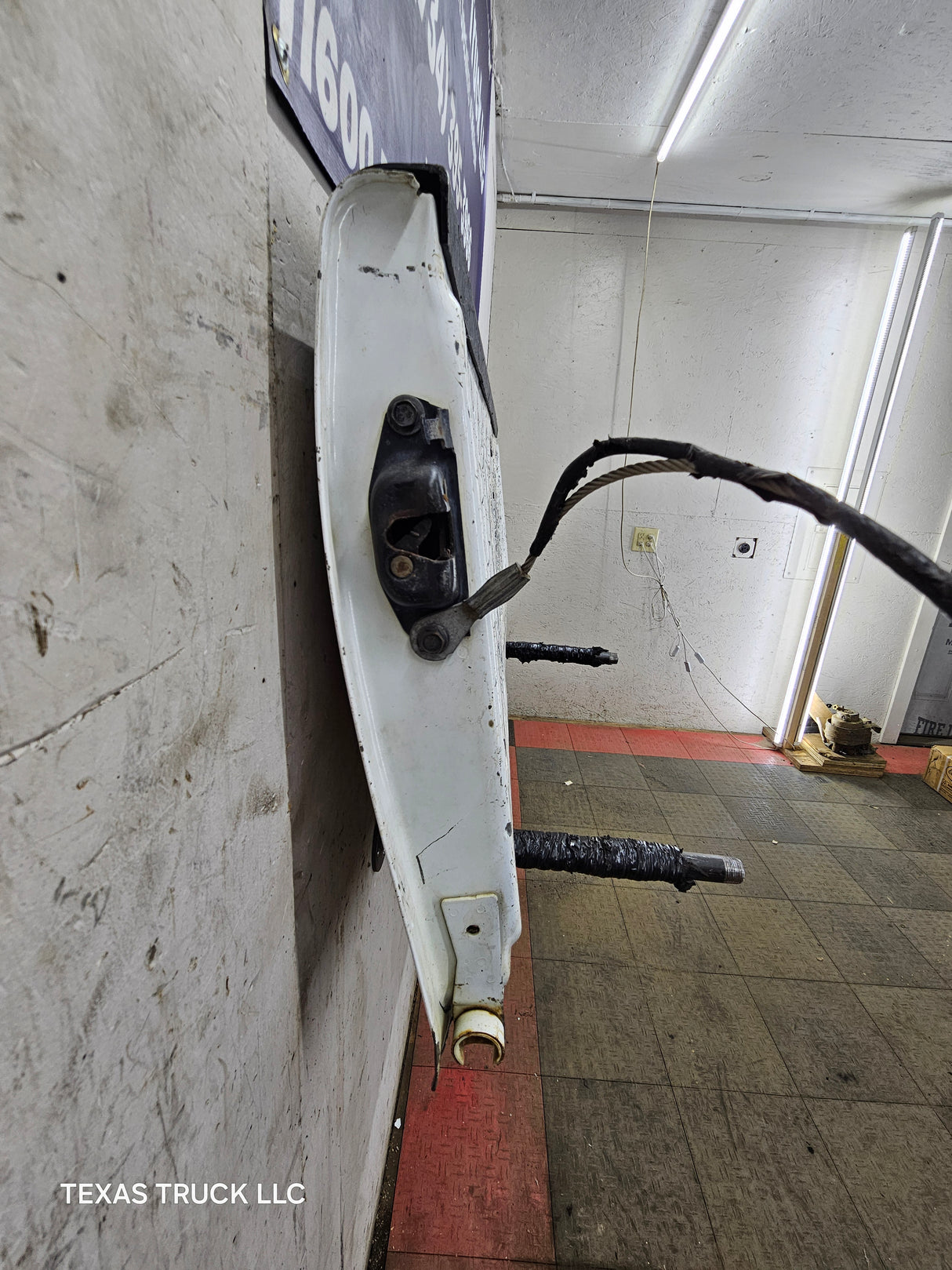 2007-2013 Chevrolet Silverado / GMC Sierra Tailgate 1500 2500 3500 HD