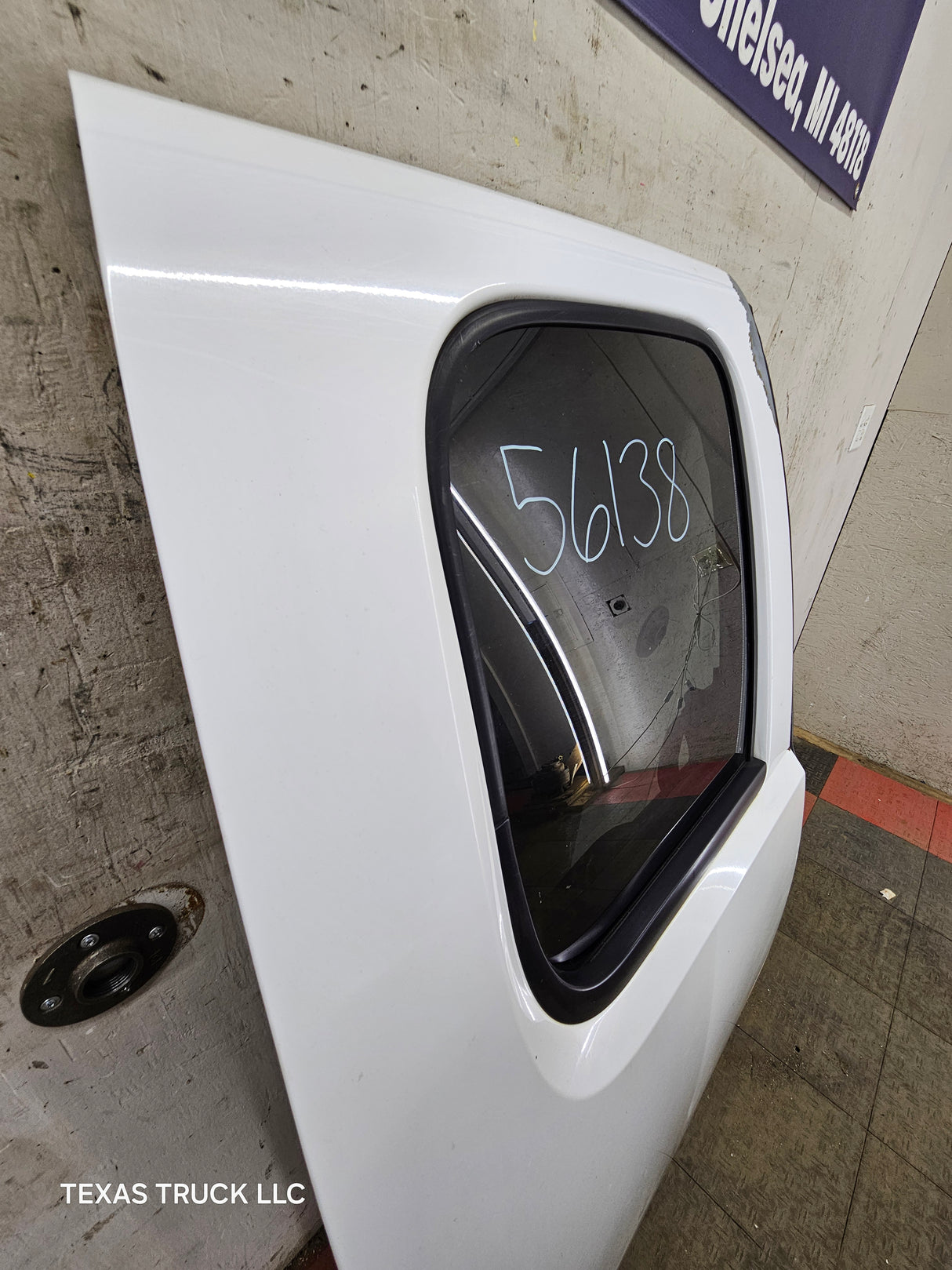 2007-2013 Chevrolet Silverado / GMC Sierra 1500 2500 3500 HD Passenger side Extended Cab RH Rear Door