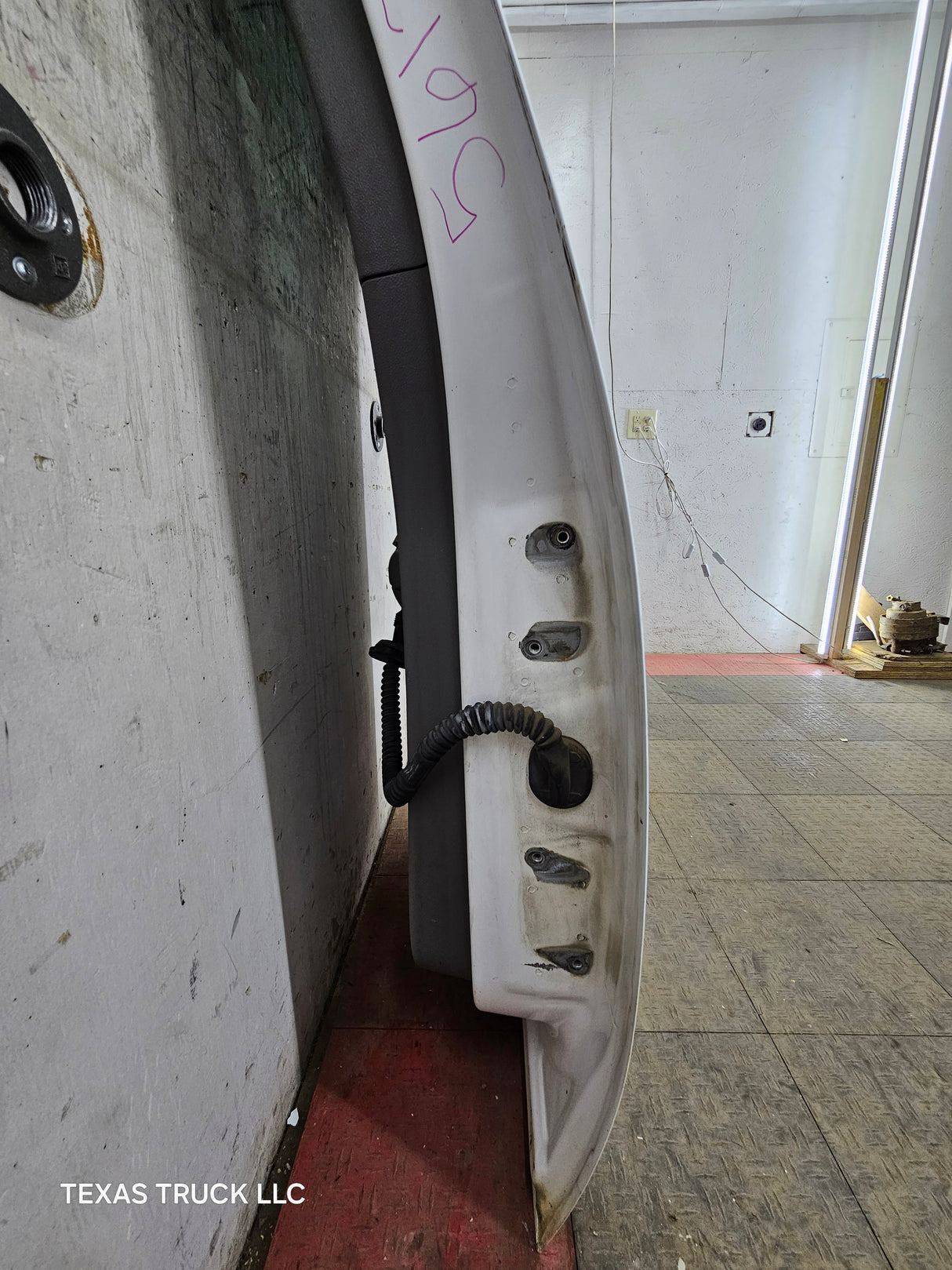 2007-2013 Chevrolet Silverado / GMC Sierra 1500 2500 3500 HD Passenger side Extended Cab RH Rear Door