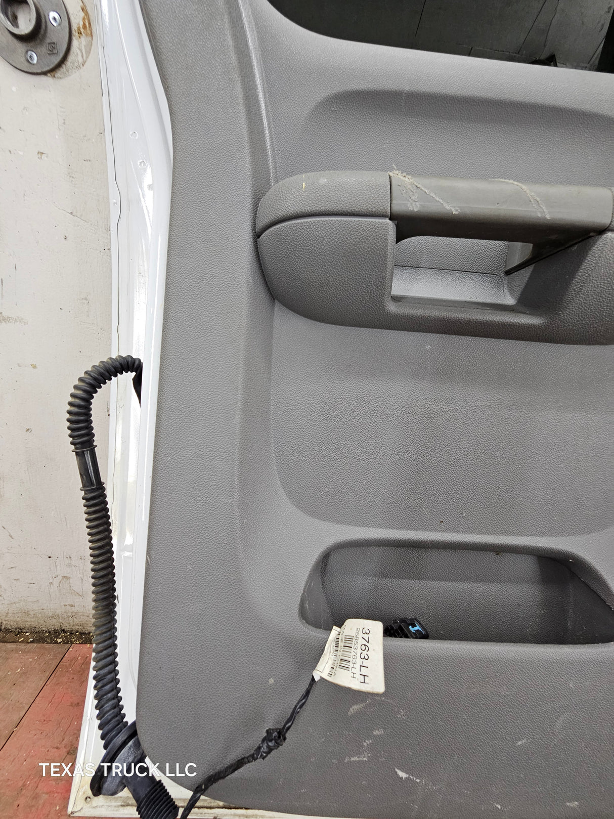 2007-2013 Chevrolet Silverado / GMC Sierra 1500 2500 3500 HD Driver Side Extended Cab LH Rear Door