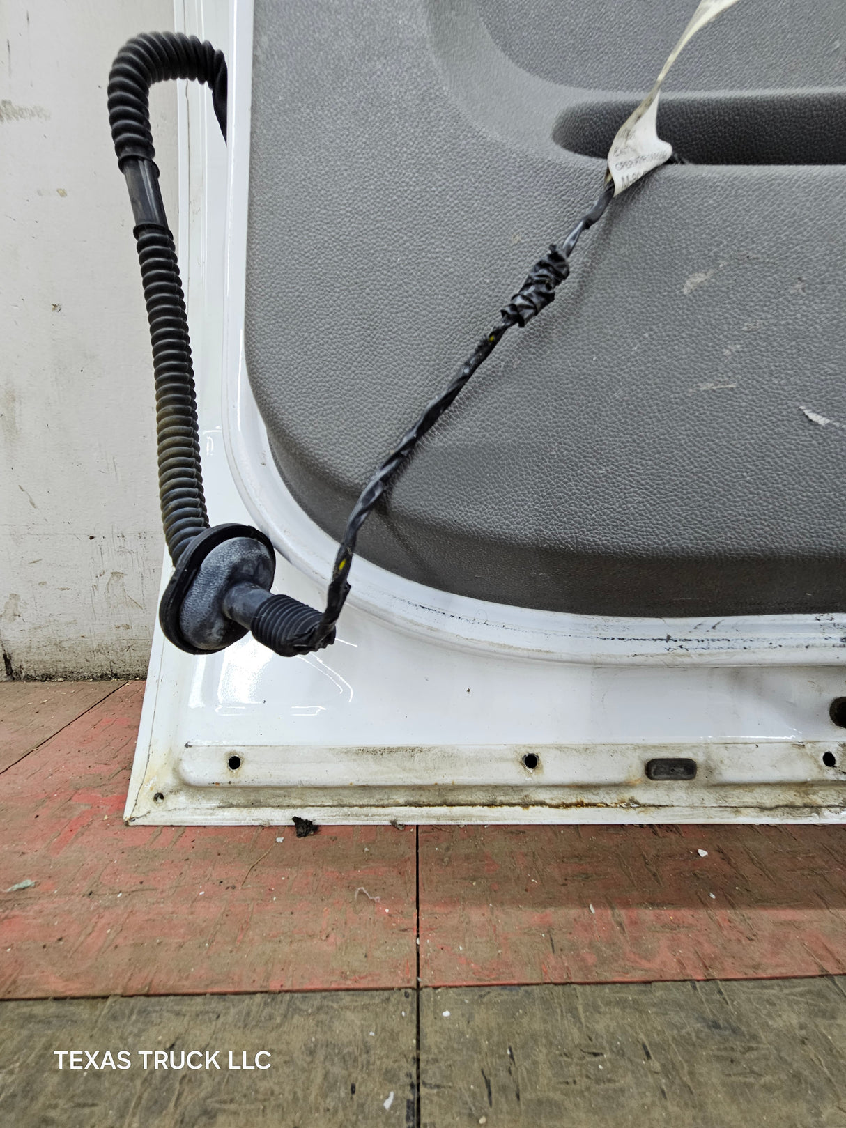 2007-2013 Chevrolet Silverado / GMC Sierra 1500 2500 3500 HD Driver Side Extended Cab LH Rear Door