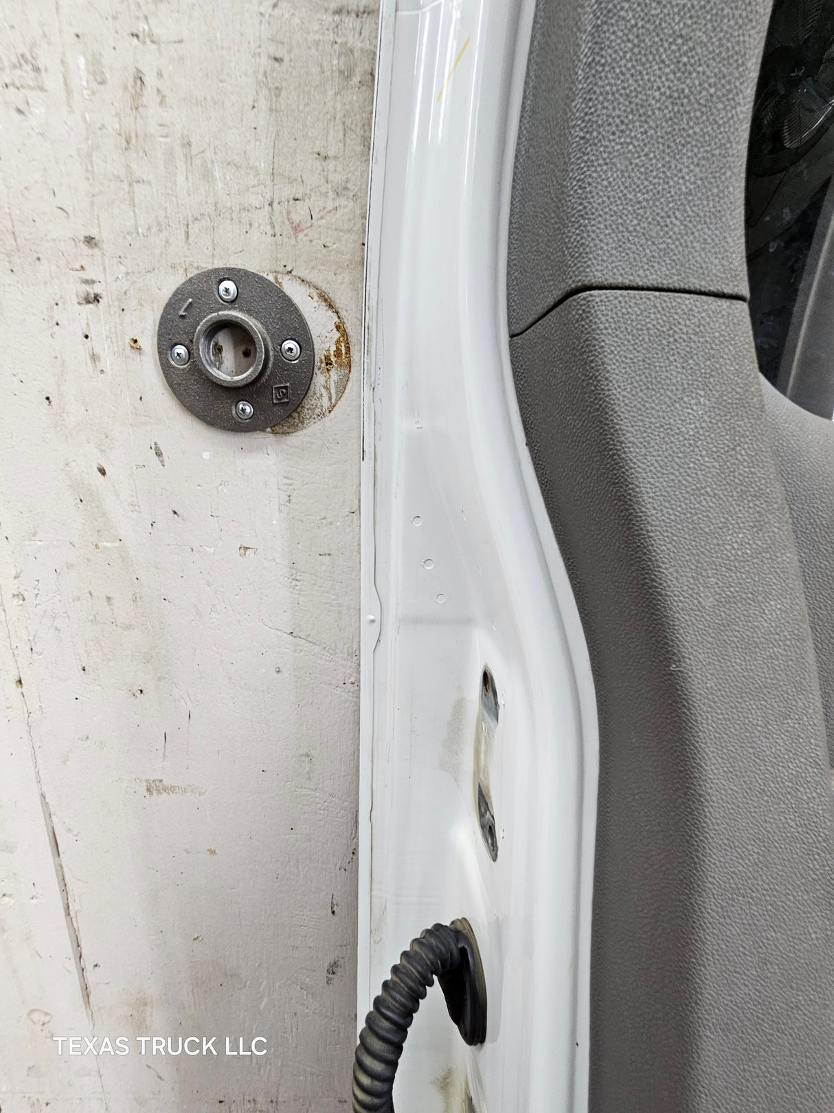 2007-2013 Chevrolet Silverado / GMC Sierra 1500 2500 3500 HD Driver Side Extended Cab LH Rear Door