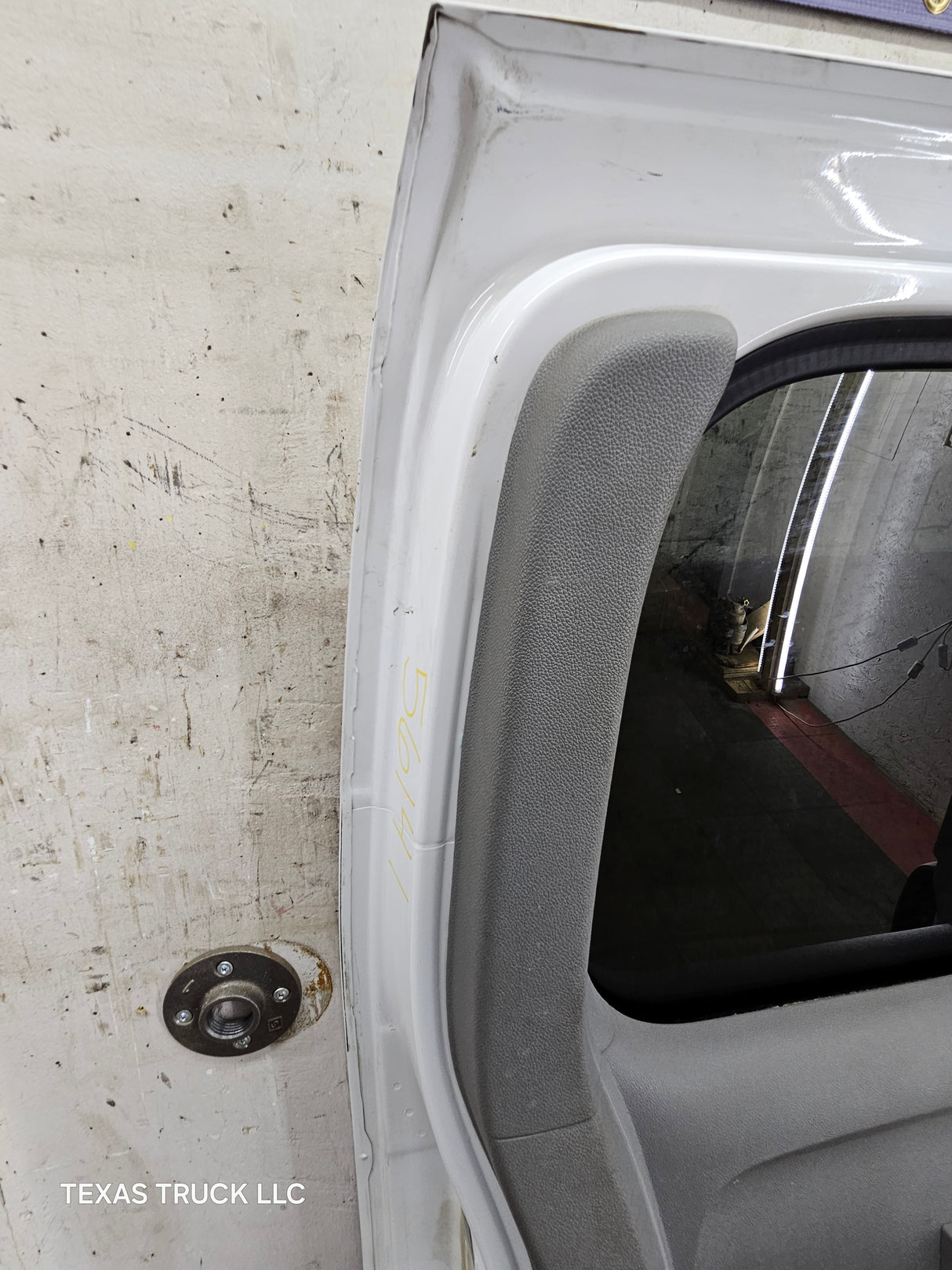 2007-2013 Chevrolet Silverado / GMC Sierra 1500 2500 3500 HD Driver Side Extended Cab LH Rear Door