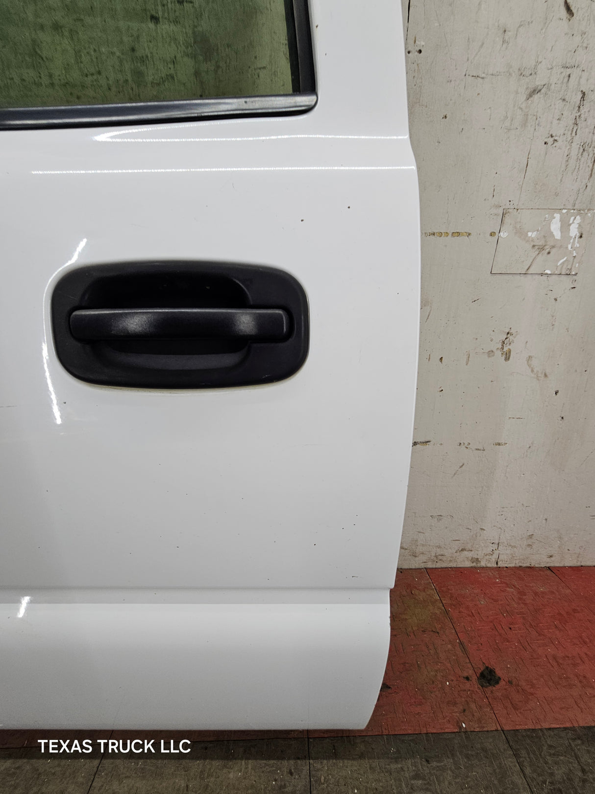 1999-2007 Chevrolet Silverado / GMC Sierra 1500 2500 3500 HD Rear Driver side LH Crew Cab rear door