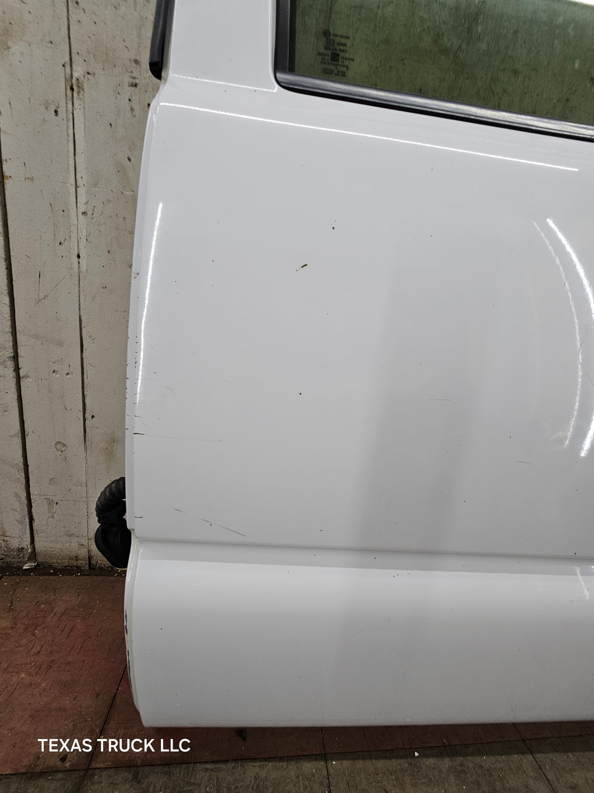 1999-2007 Chevrolet Silverado / GMC Sierra 1500 2500 3500 HD Rear Driver side LH Crew Cab rear door