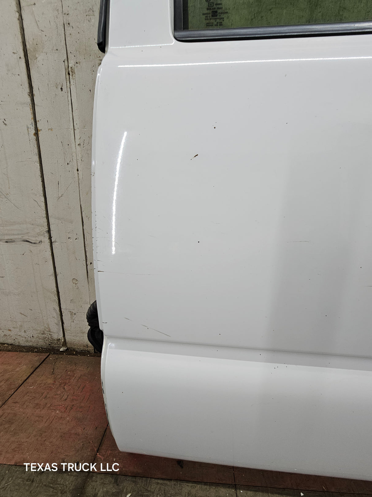 1999-2007 Chevrolet Silverado / GMC Sierra 1500 2500 3500 HD Rear Driver side LH Crew Cab rear door