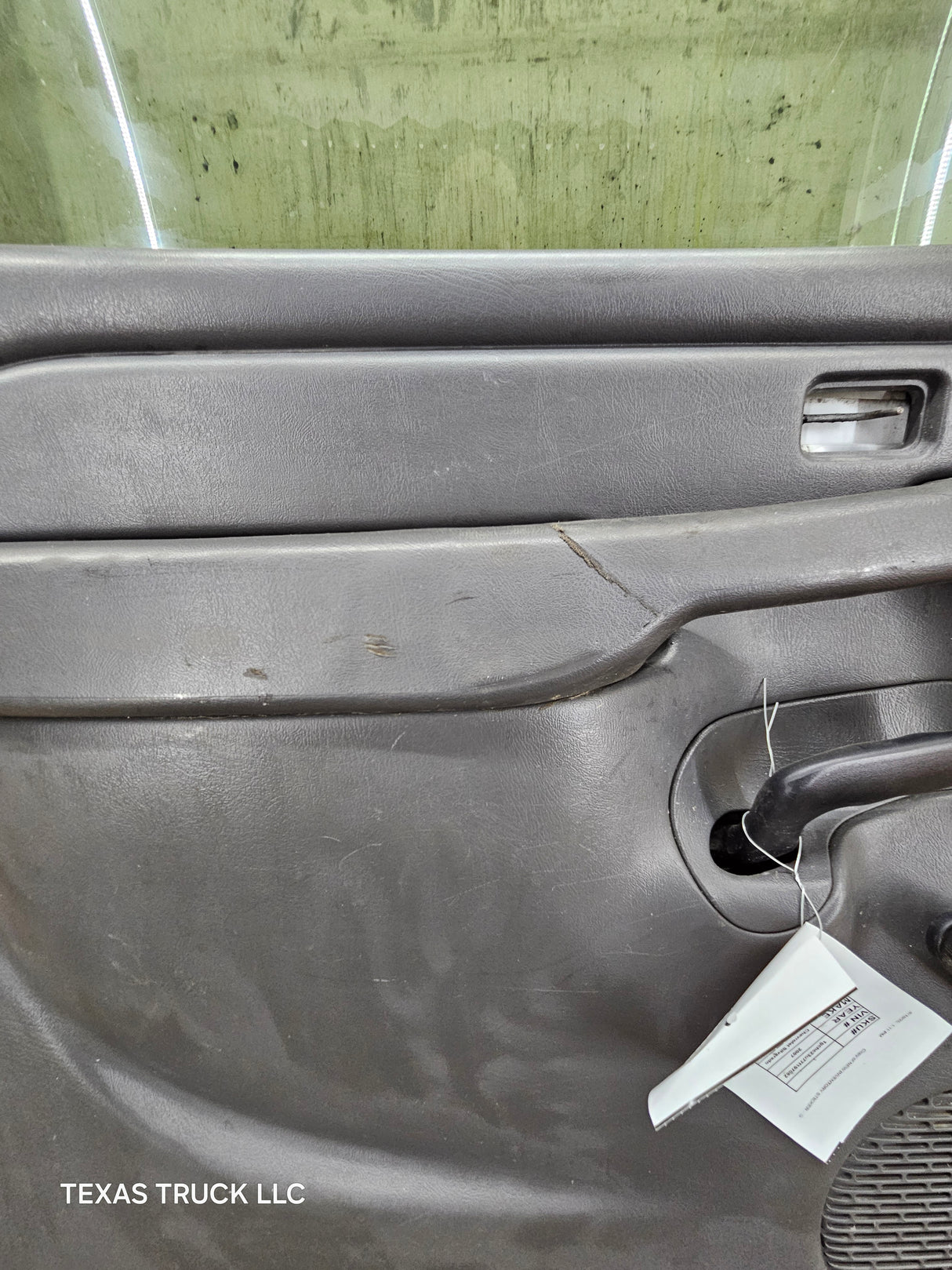 1999-2007 Chevrolet Silverado / GMC Sierra 1500 2500 3500 HD Rear Driver side LH Crew Cab rear door