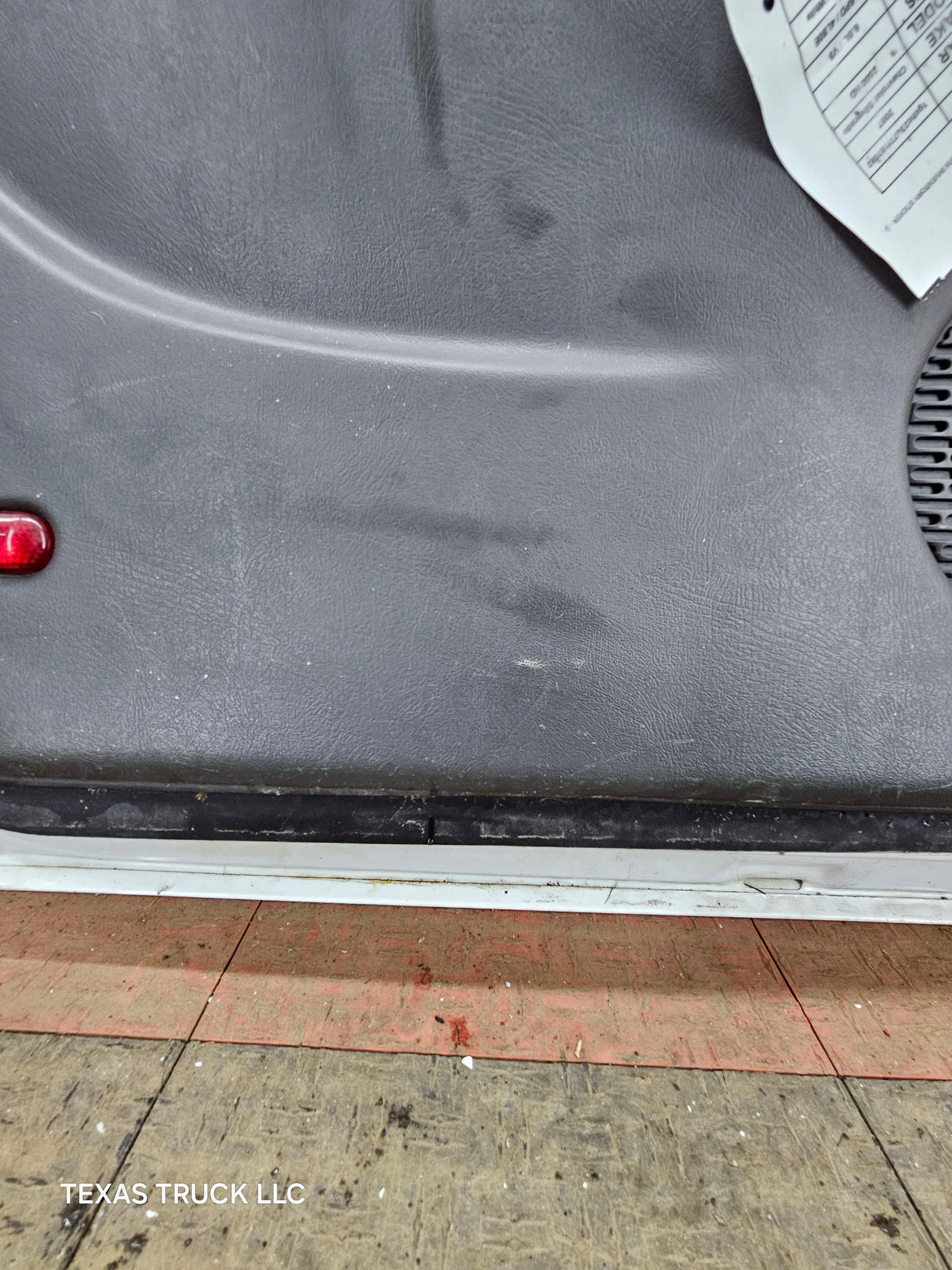 1999-2007 Chevrolet Silverado / GMC Sierra 1500 2500 3500 HD Rear Driver side LH Crew Cab rear door