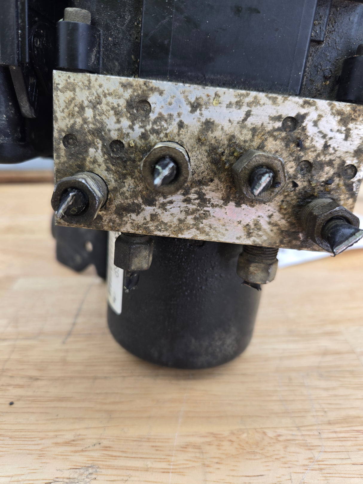 2014-2016 Dodge Ram 1500 ABS Pump Module Control Assembly