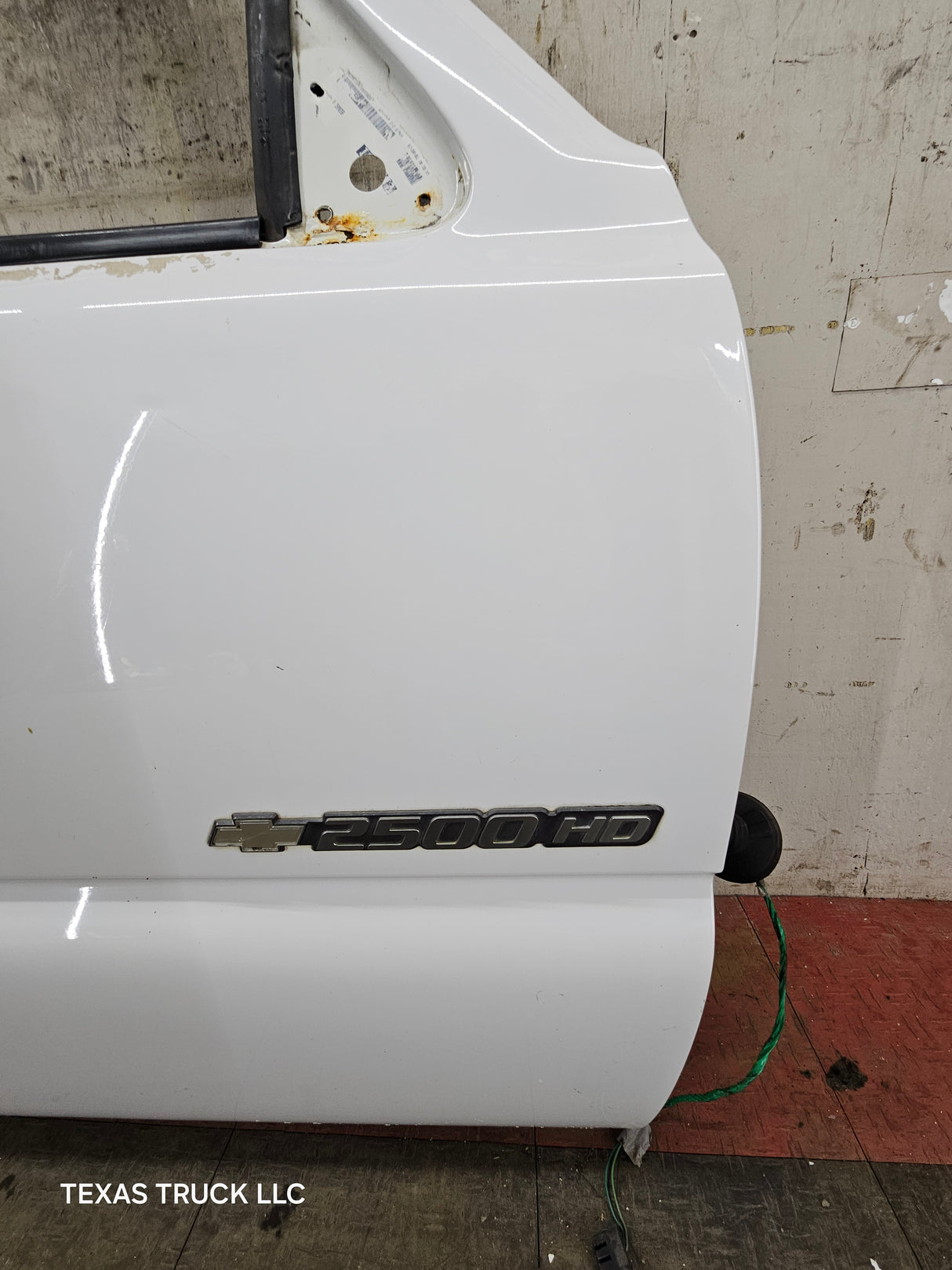 1999-2006 Chevrolet Silverado / GMC Sierra 1500 2500 3500 HD Front Passenger side Door RH