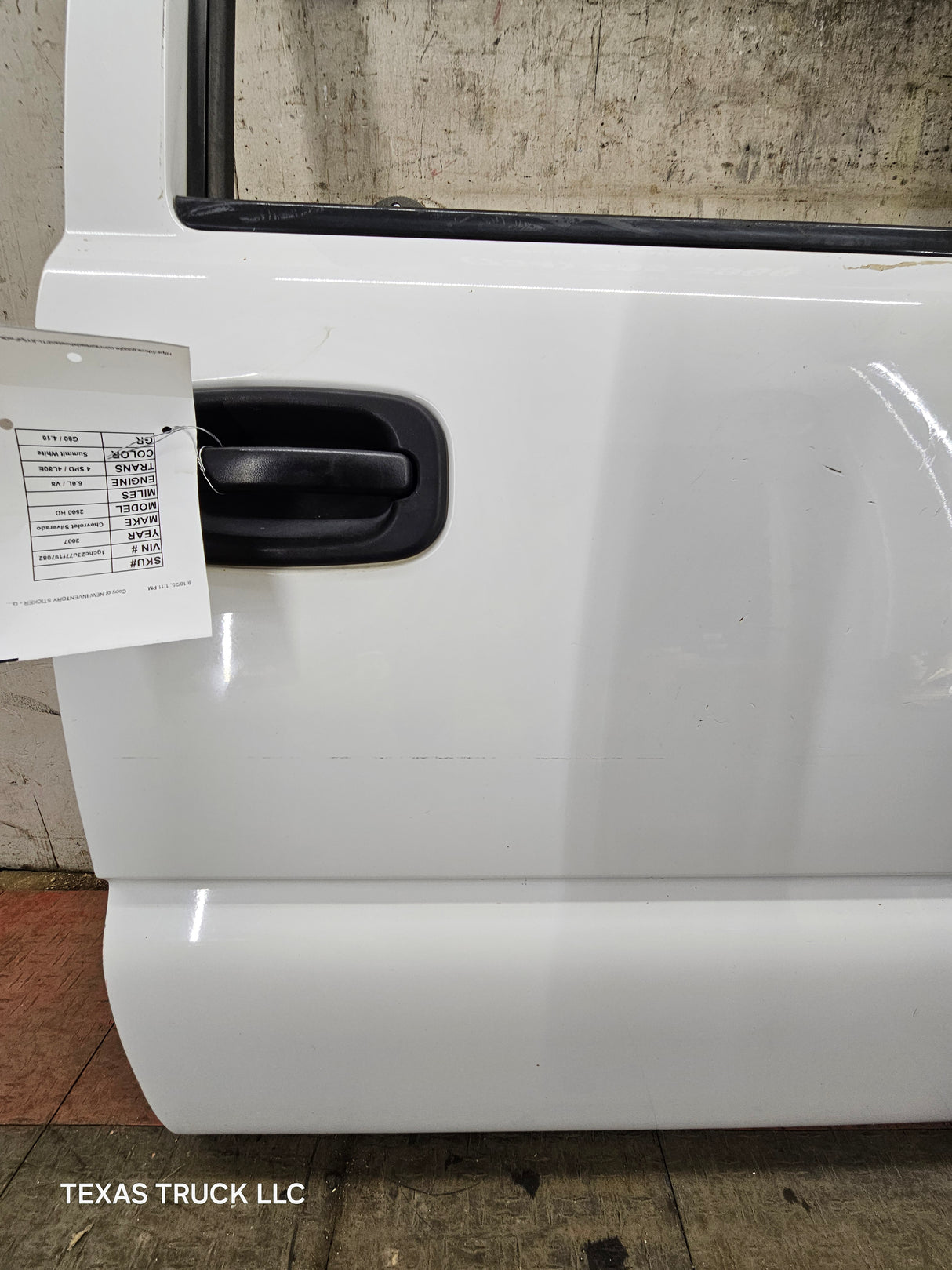 1999-2006 Chevrolet Silverado / GMC Sierra 1500 2500 3500 HD Front Passenger side Door RH