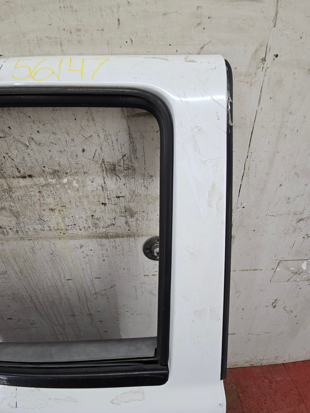 1999-2006 Chevrolet Silverado / GMC Sierra 1500 2500 3500 HD Rear Passenger side Crew Cab rear door RH