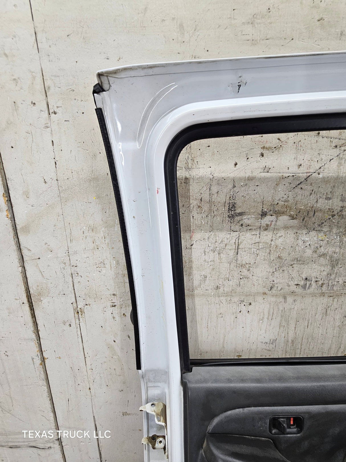 1999-2006 Chevrolet Silverado / GMC Sierra 1500 2500 3500 HD Rear Passenger side Crew Cab rear door RH