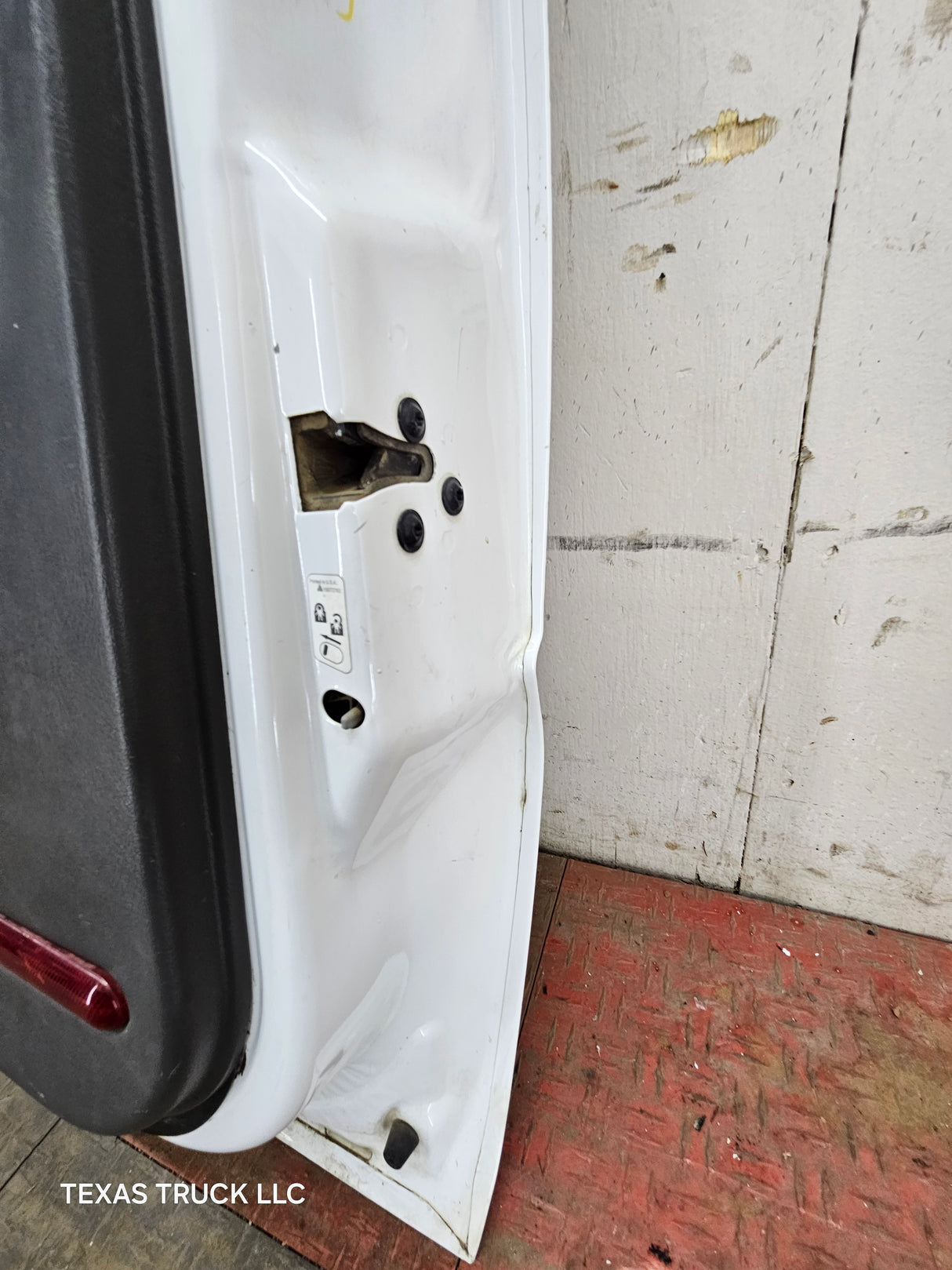 1999-2006 Chevrolet Silverado / GMC Sierra 1500 2500 3500 HD Rear Passenger side Crew Cab rear door RH