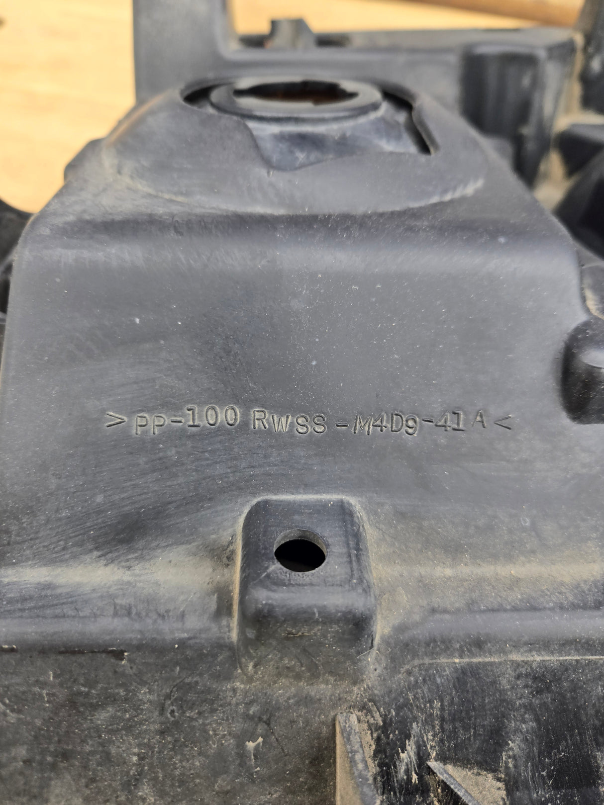 2008-2010 Ford Super Duty F250 F350 F450 F550 RH Passenger Side Sealed Beam Halogen Head Light & Marker Light Bucket 7C34-13100-A