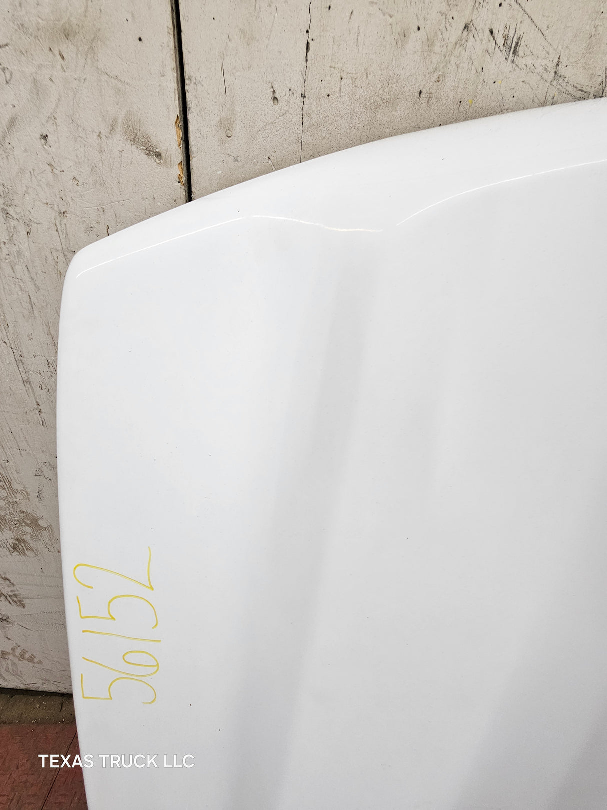 2003-2006 Chevrolet Silverado 1500 2500 'Cateye' Hood - Summit White