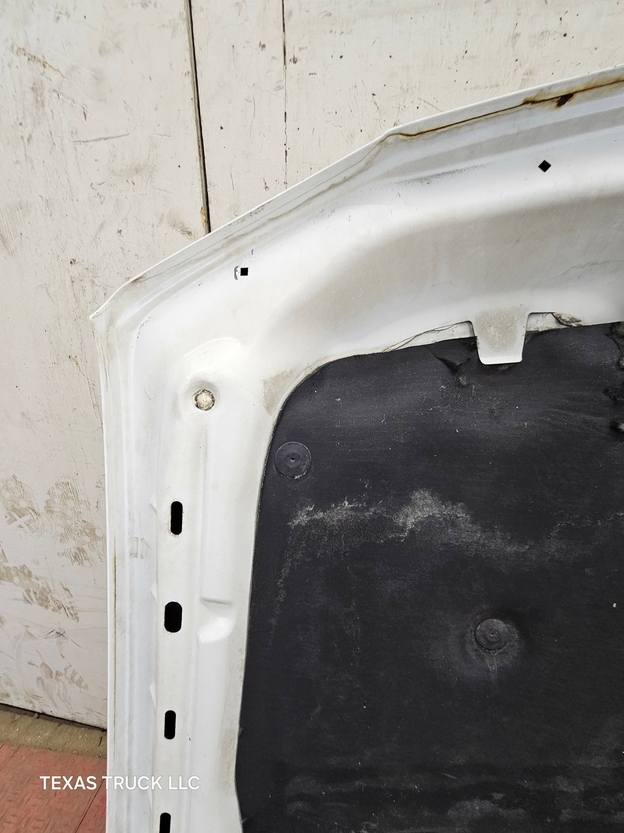 2003-2006 Chevrolet Silverado 1500 2500 'Cateye' Hood - Summit White