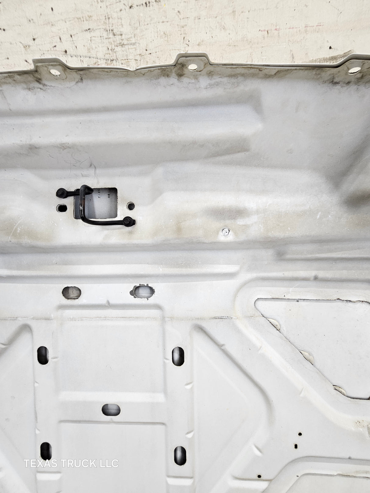 2008-2010 Ford Super Duty F250 F350 F450 F550 Hood - Oxford White