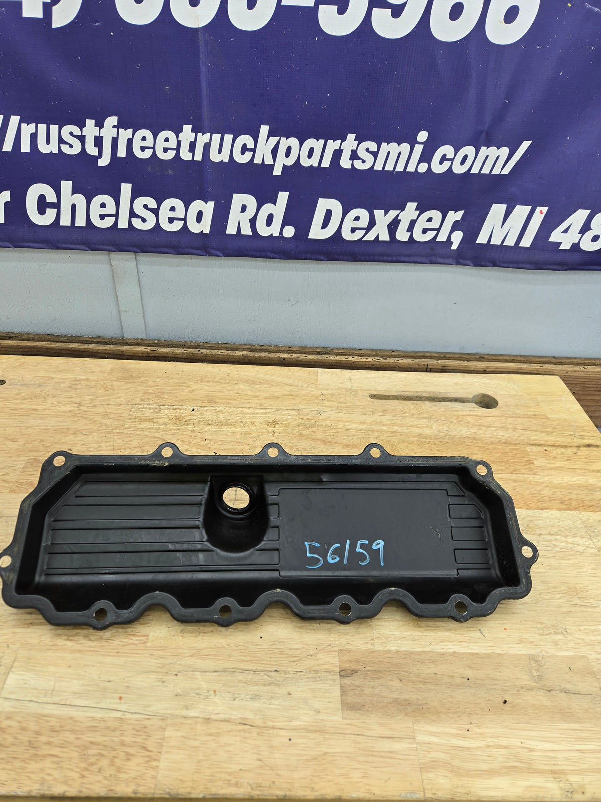 2003-2004.5 "Early" Ford 6.0L Power Stroke Passenger Side Valve Cover 1858581C1