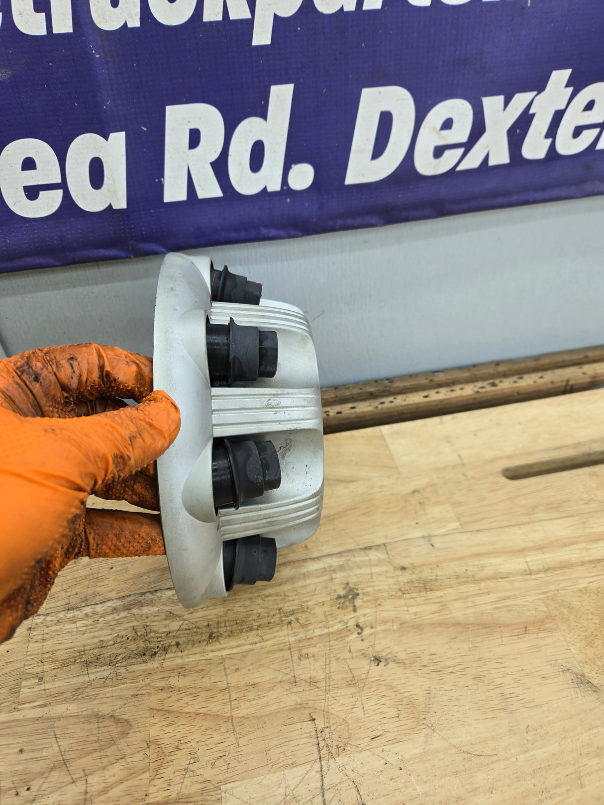 1999-2006 OEM Chevrolet Silverado 8 Lug Wheel Center Hub Cap Lug Cover