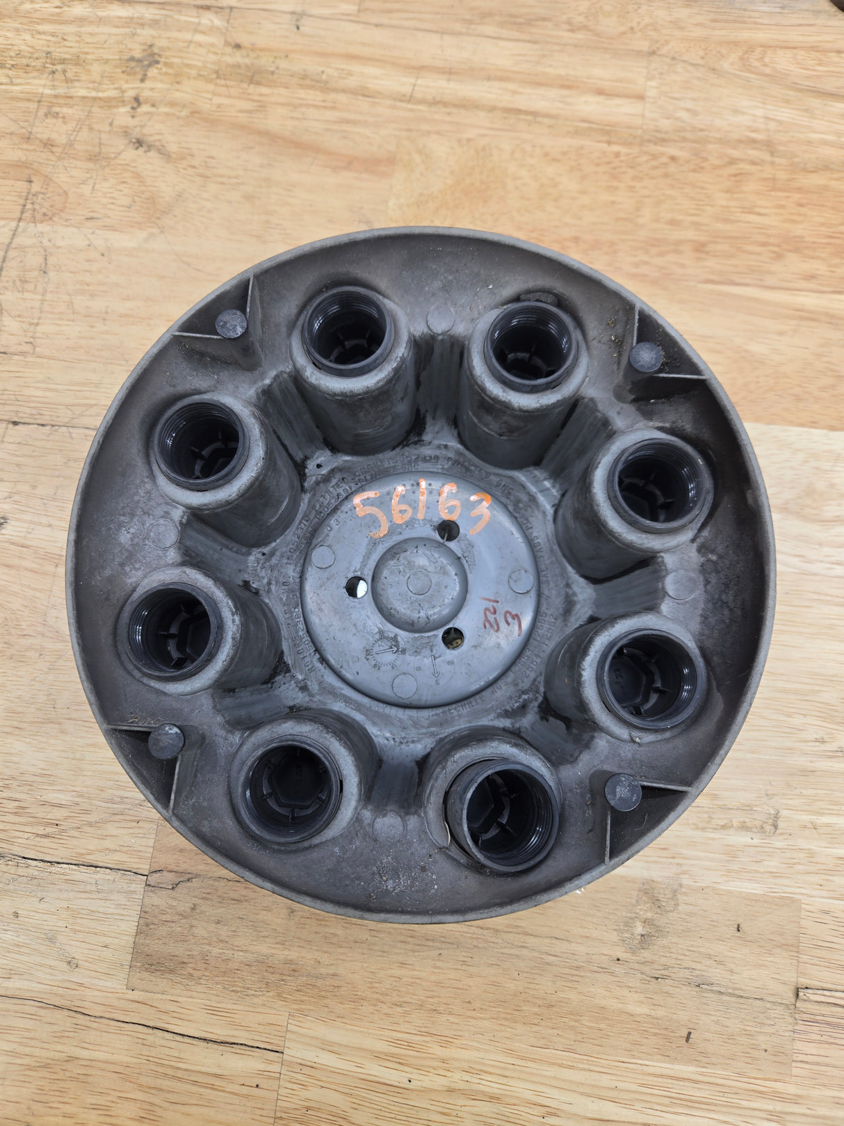 1999-2006 OEM Chevrolet Silverado 8 Lug Wheel Center Hub Cap Lug Cover