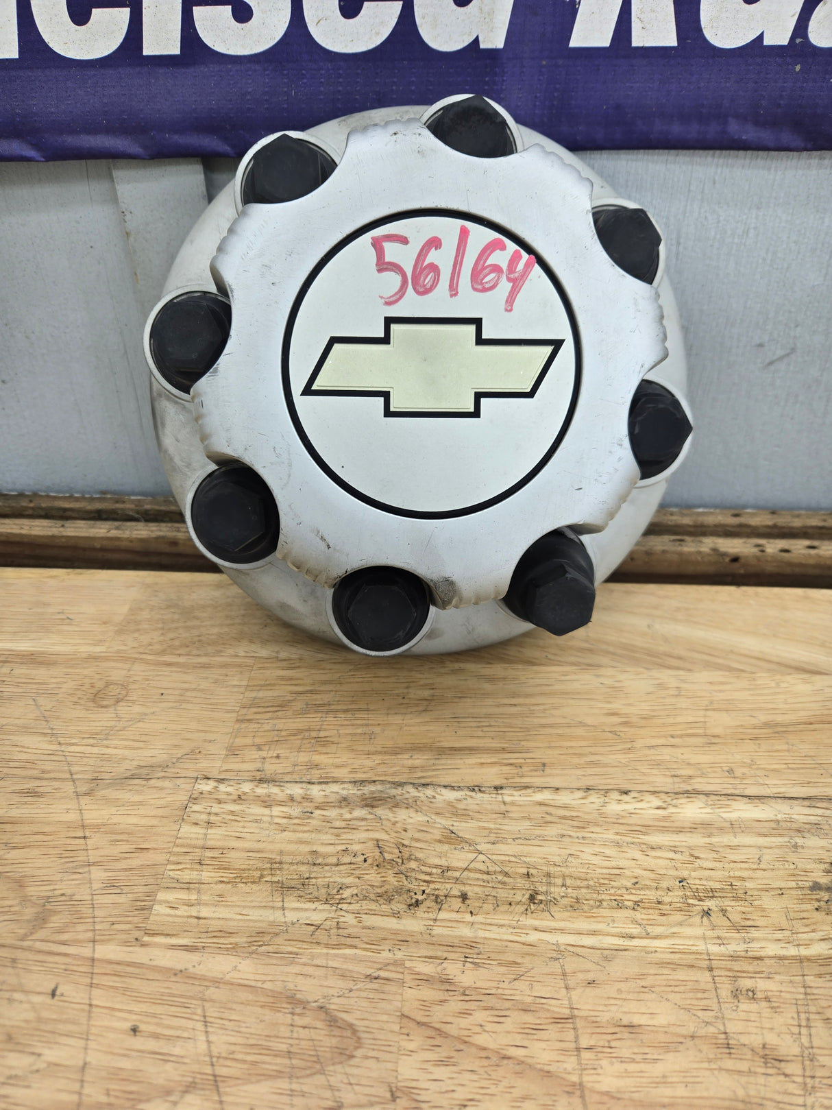 1999-2006 OEM Chevrolet Silverado 8 Lug Wheel Center Hub Cap Lug Cover