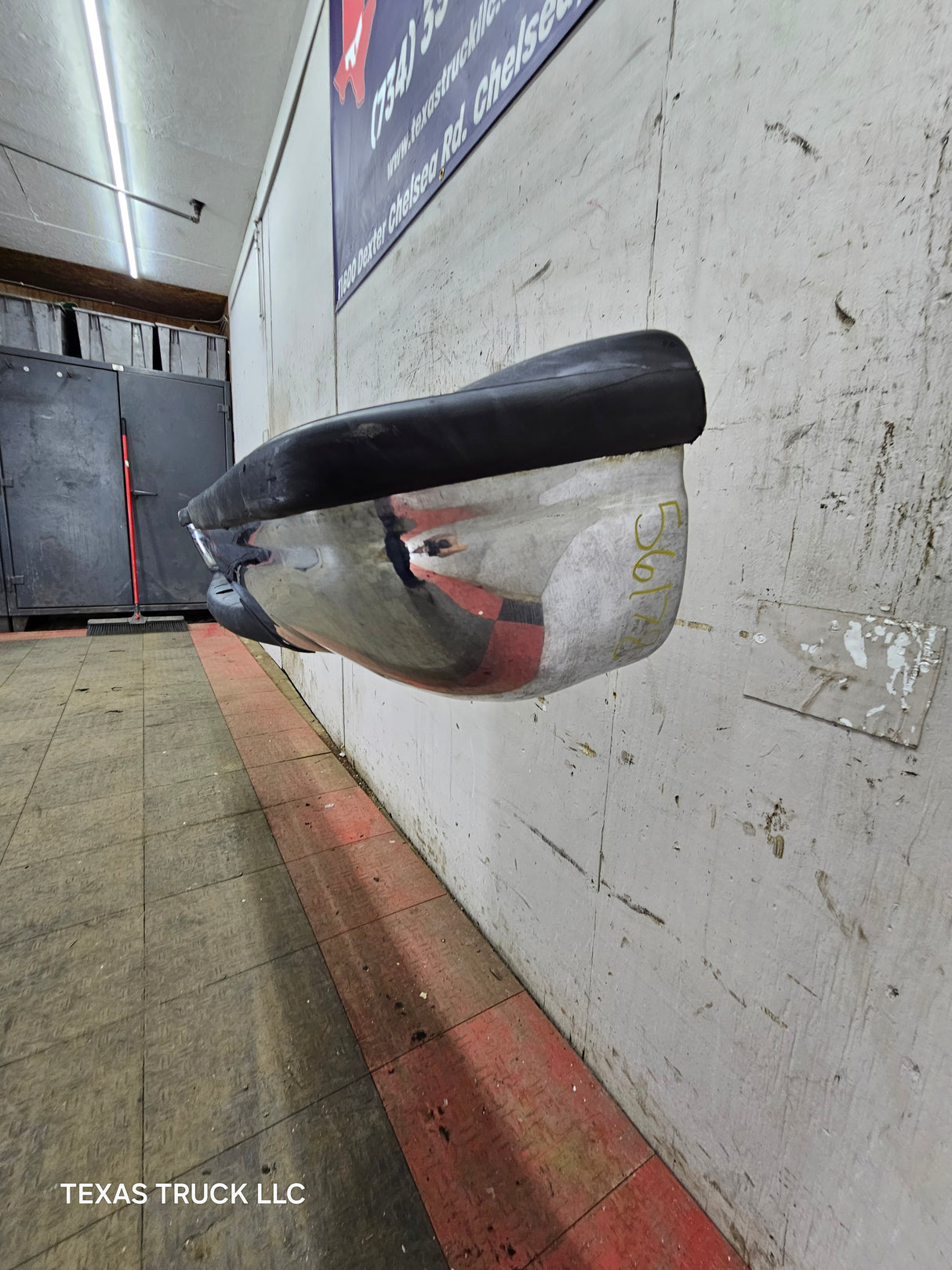 1999-2007 Ford Super Duty F250 F350 F450 F550 Chrome Rear Bumper