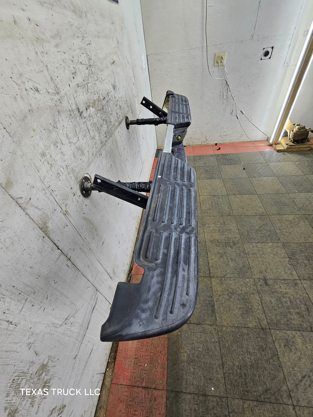 1999-2007 Ford Super Duty F250 F350 F450 F550 Chrome Rear Bumper