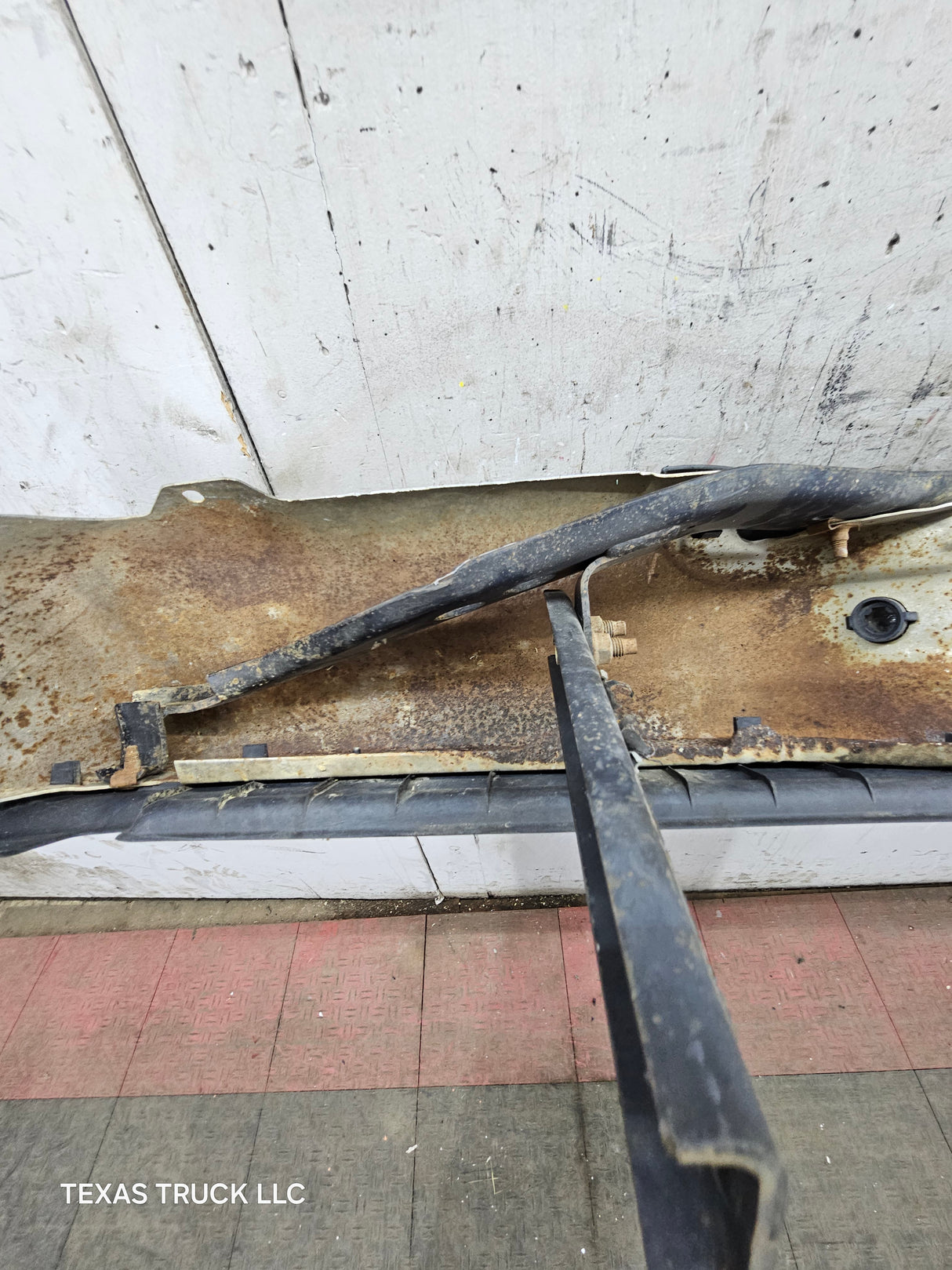 1999-2007 Ford Super Duty F250 F350 F450 F550 Chrome Rear Bumper