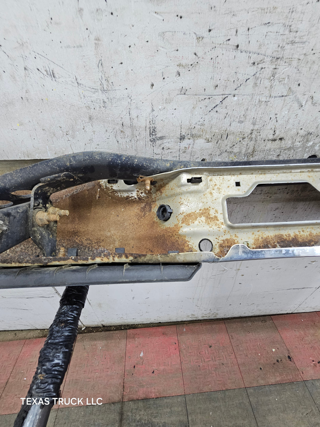 1999-2007 Ford Super Duty F250 F350 F450 F550 Chrome Rear Bumper