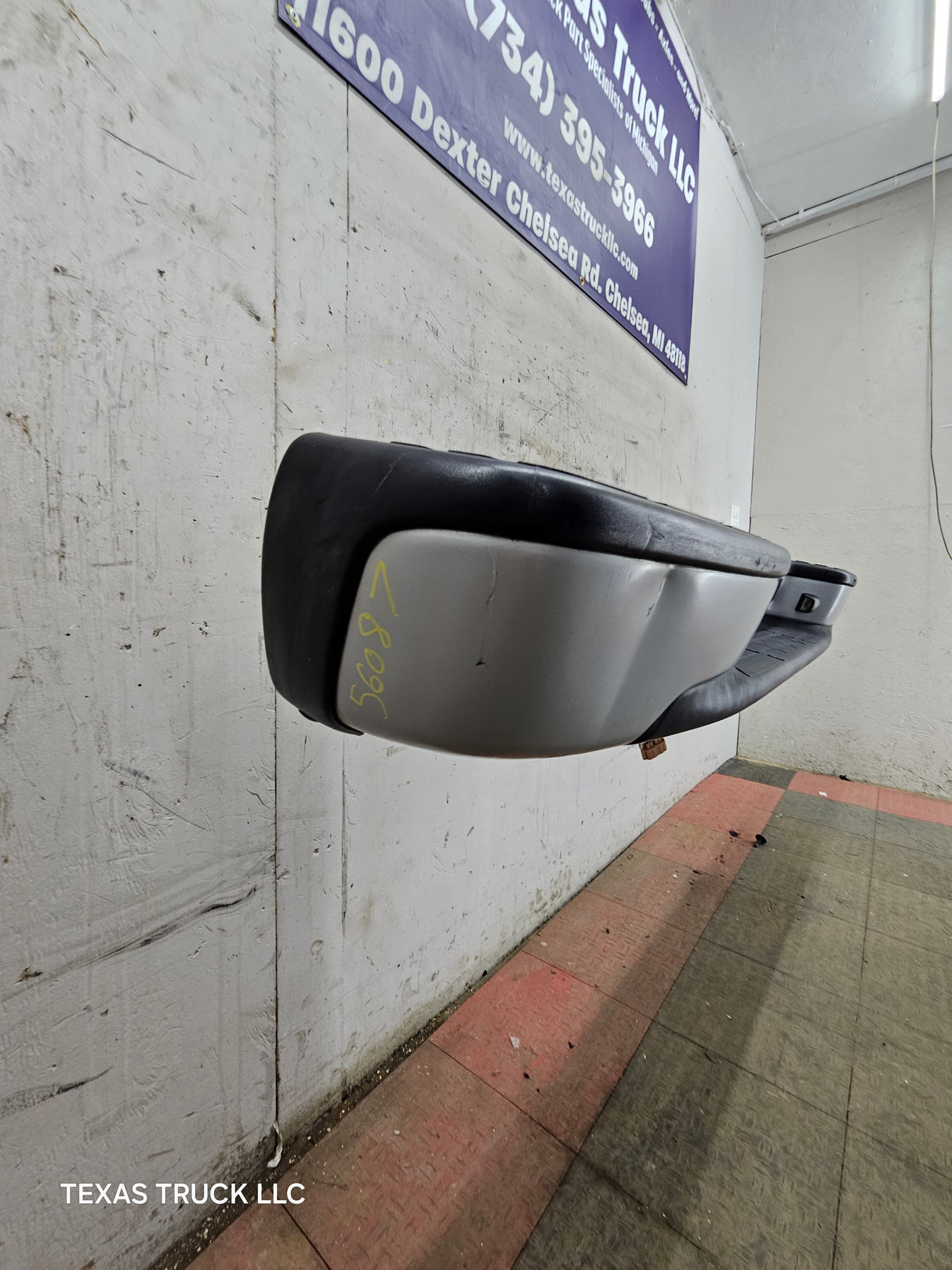 1999-2007 Chevrolet Silverado / GMC Sierra 1500 Rear Bumper