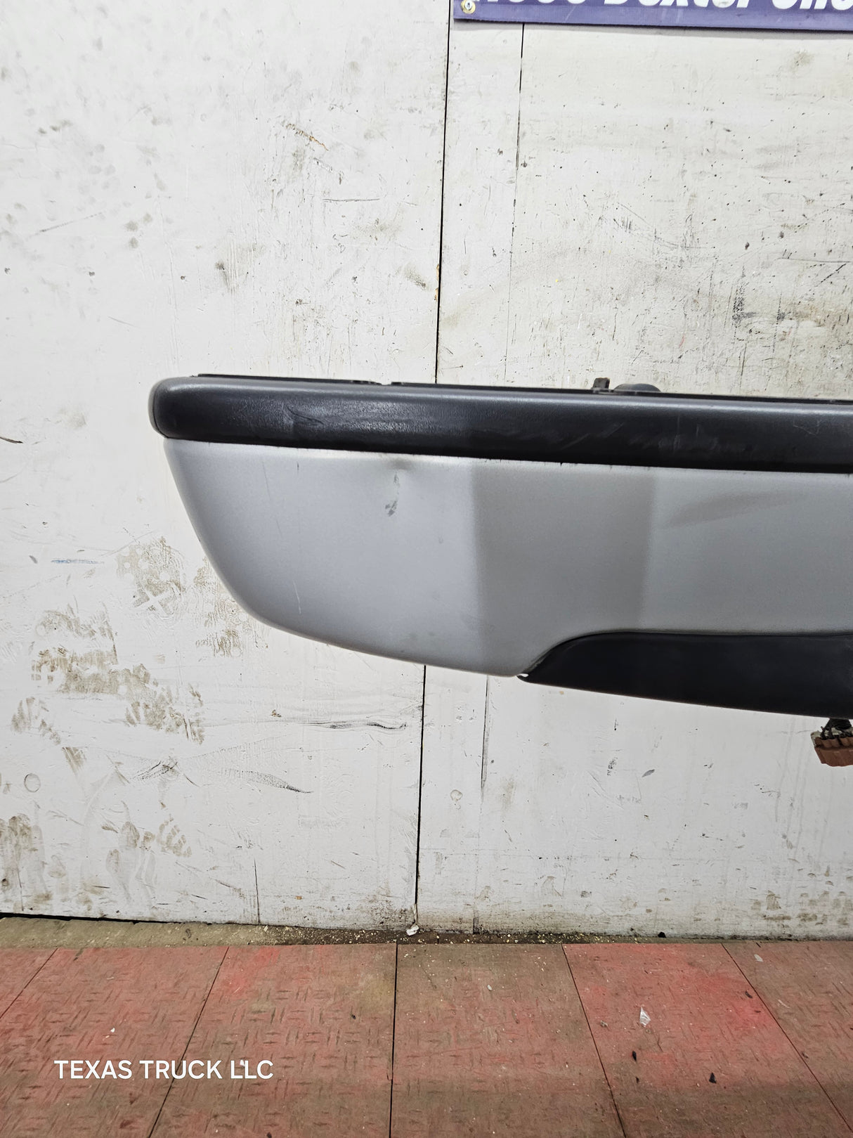 1999-2007 Chevrolet Silverado / GMC Sierra 1500 Rear Bumper