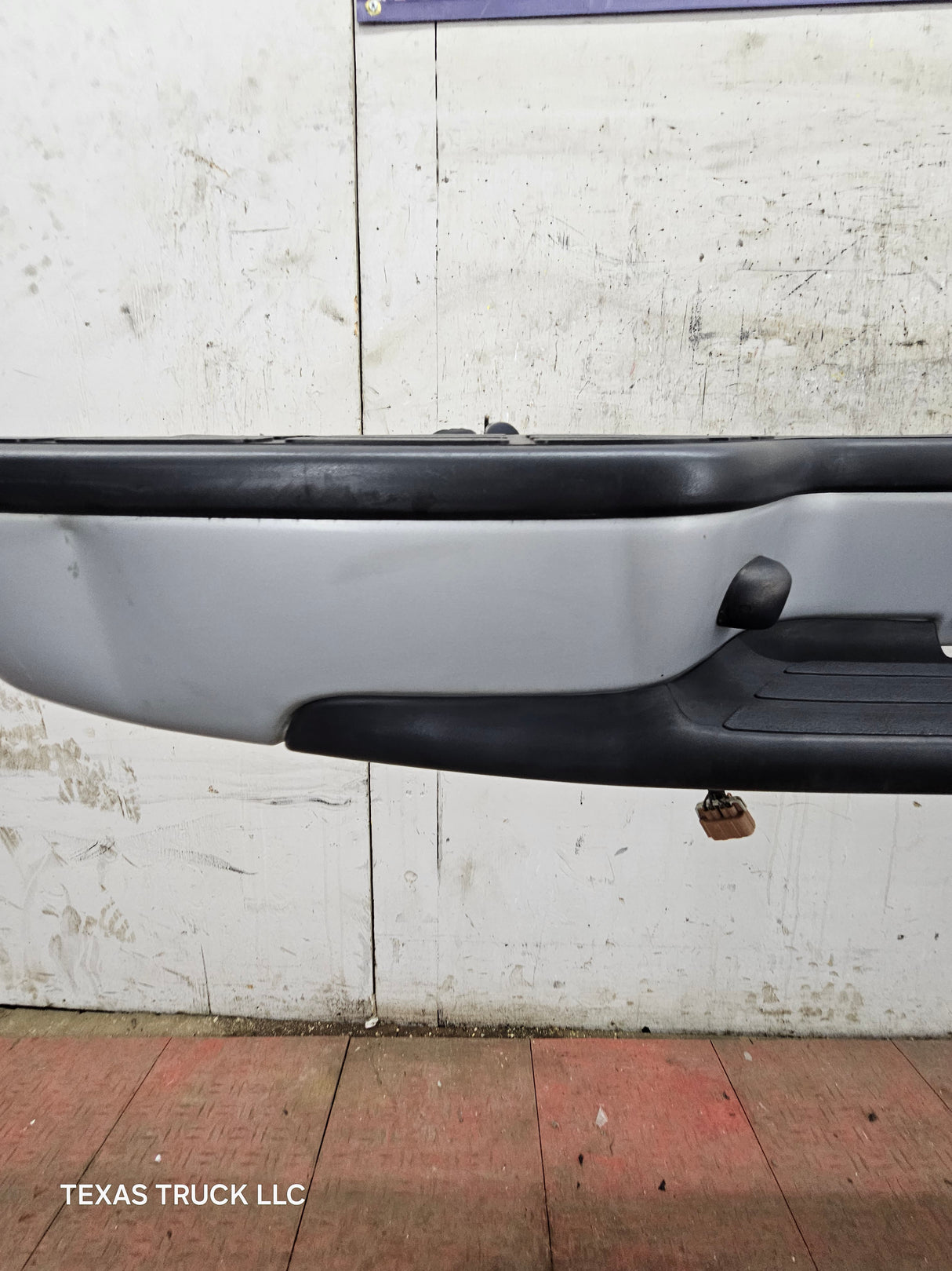 1999-2007 Chevrolet Silverado / GMC Sierra 1500 Rear Bumper
