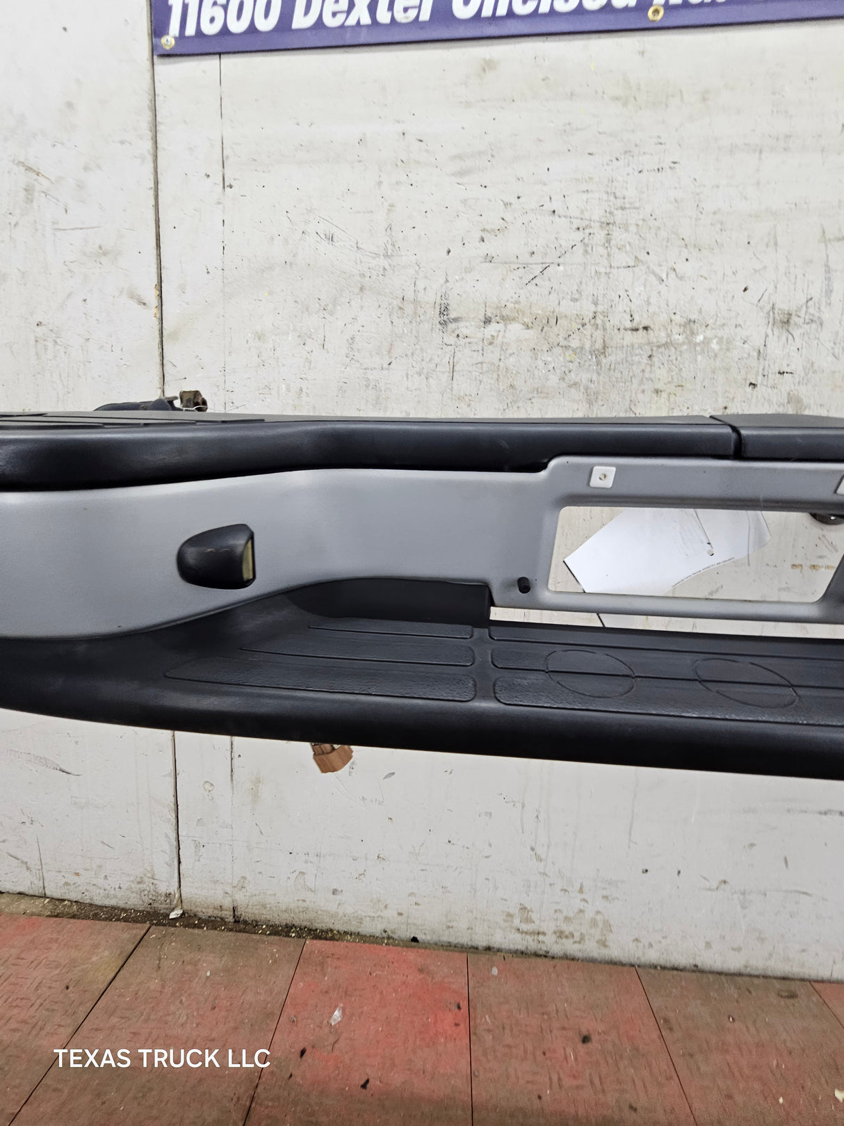 1999-2007 Chevrolet Silverado / GMC Sierra 1500 Rear Bumper