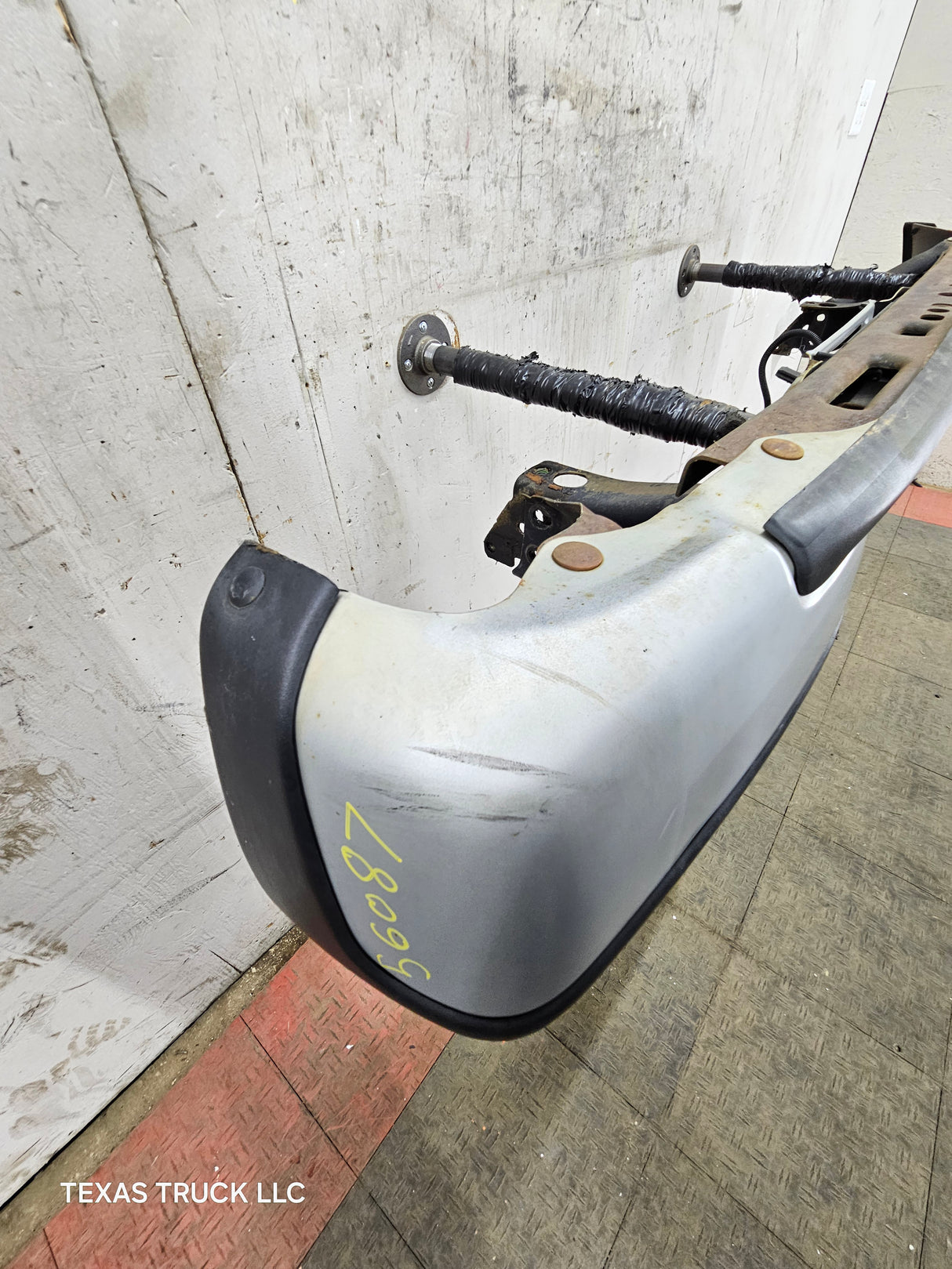 1999-2007 Chevrolet Silverado / GMC Sierra 1500 Rear Bumper