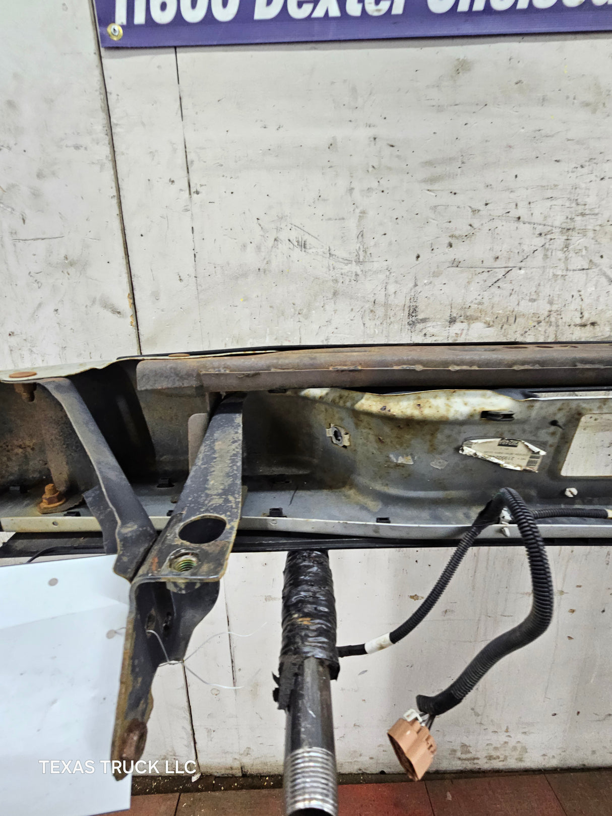 1999-2007 Chevrolet Silverado / GMC Sierra 1500 Rear Bumper