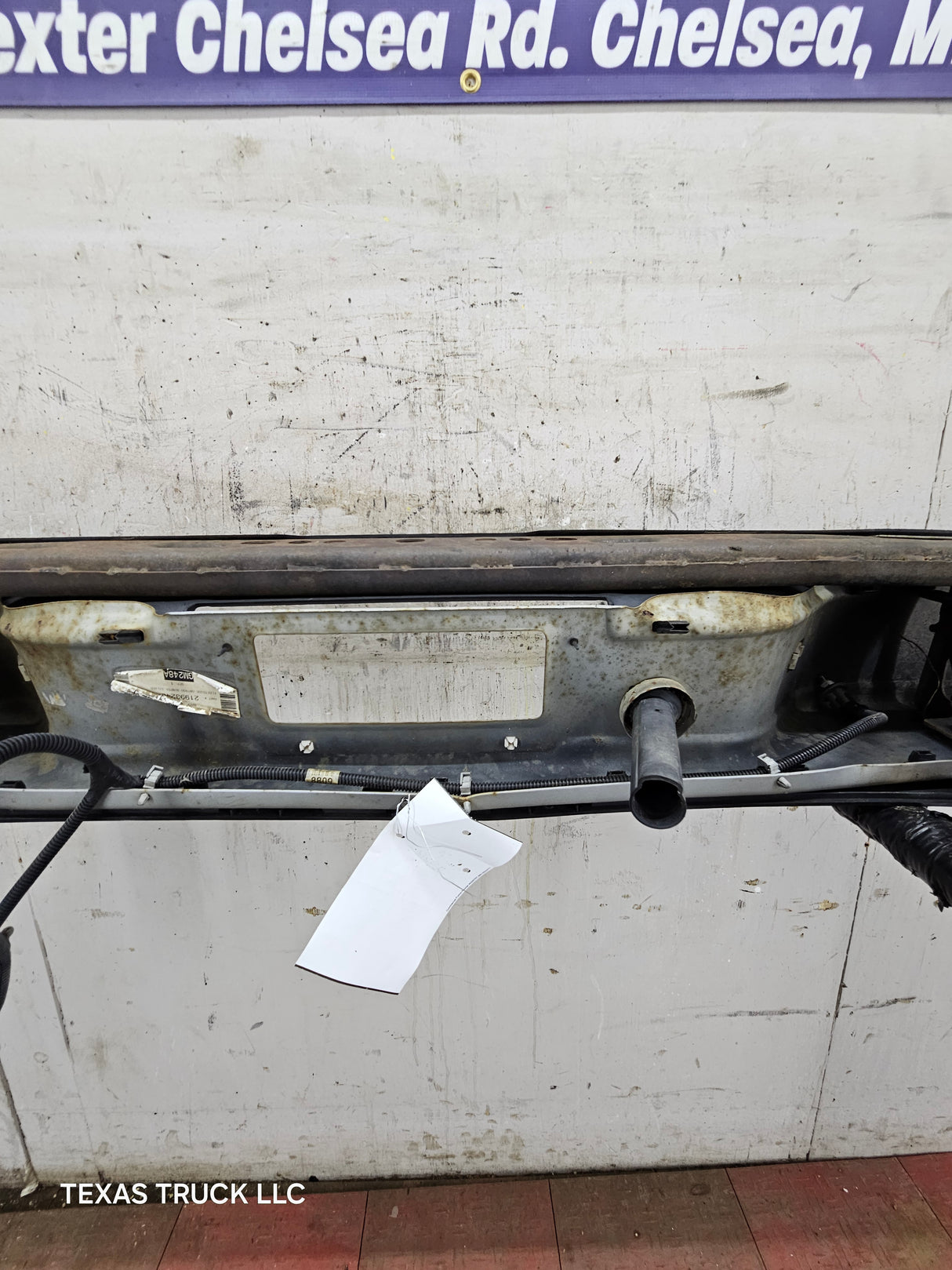 1999-2007 Chevrolet Silverado / GMC Sierra 1500 Rear Bumper