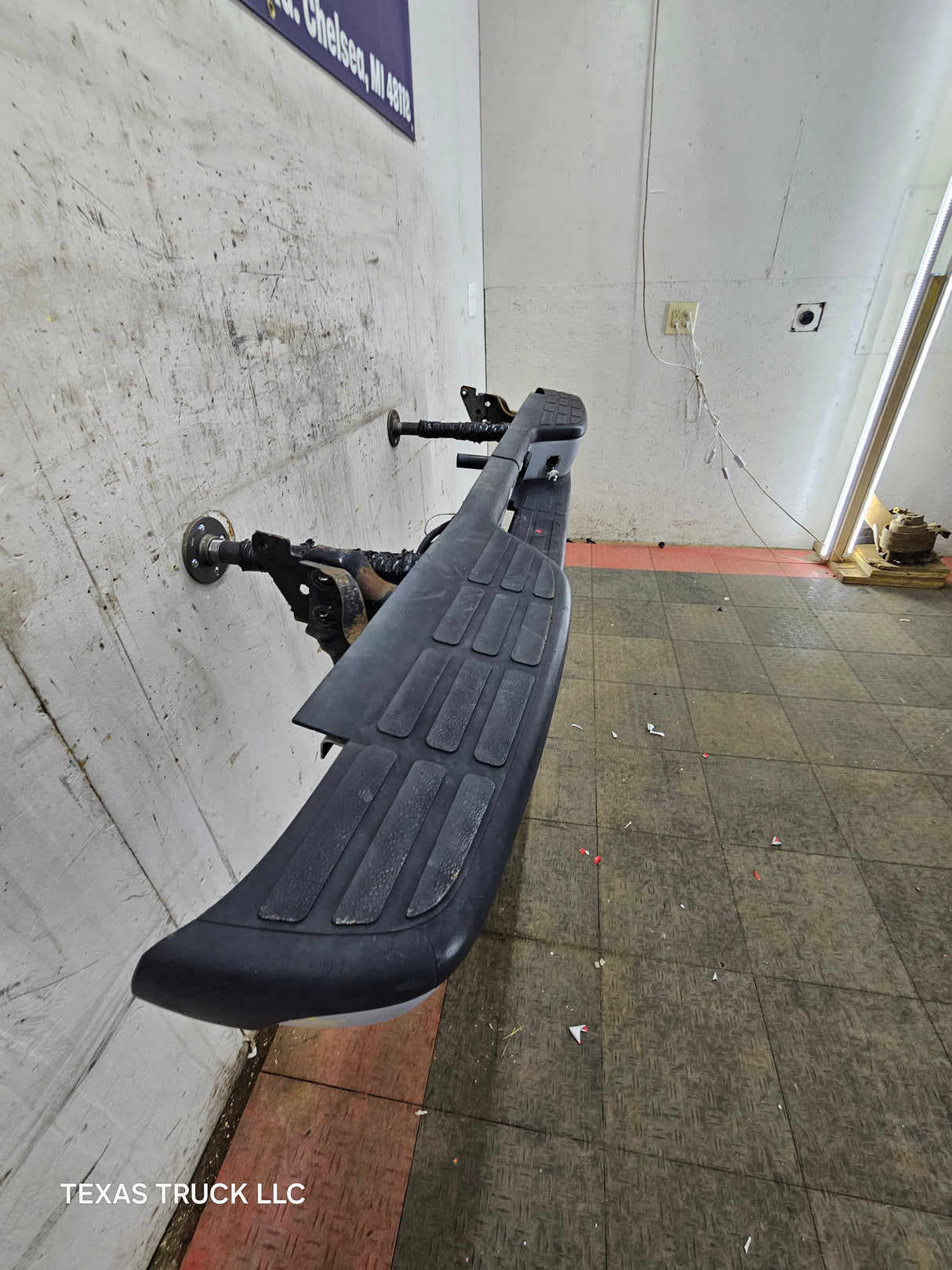 1999-2007 Chevrolet Silverado / GMC Sierra 1500 Rear Bumper